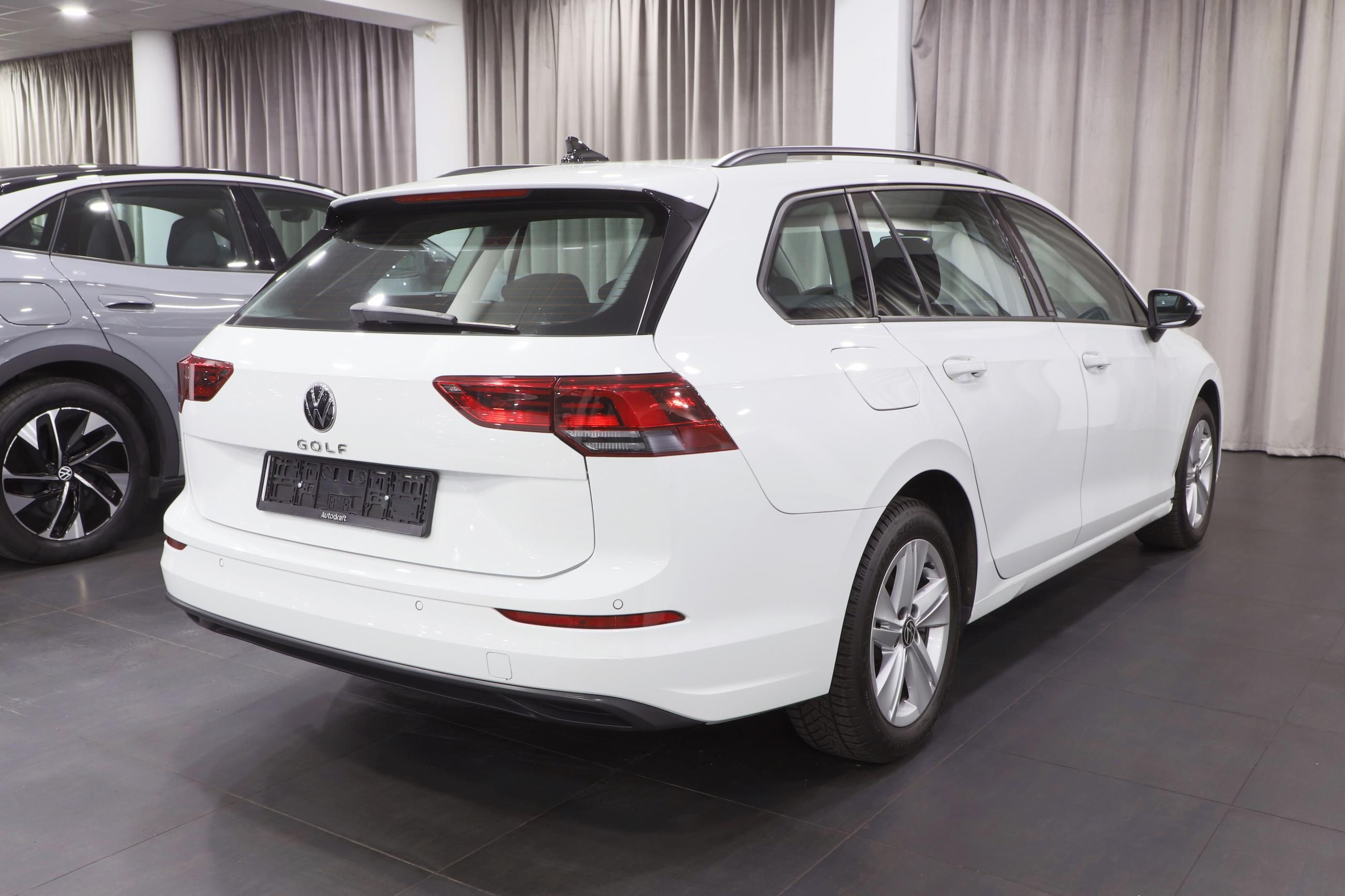 Volkswagen Golf Variant, 2.0 TDI 110kW DSG / ALU 16'' - fotka 3