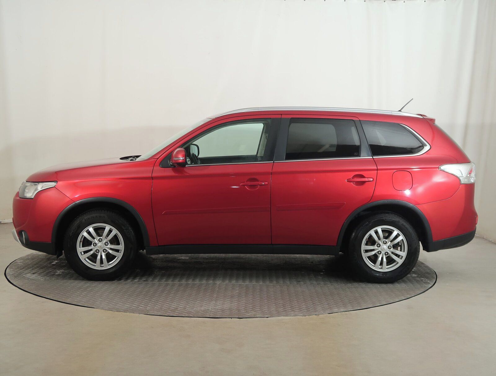 Mitsubishi Outlander, 2.2 DI-D, 4X4, Serv.kniha - fotka 3