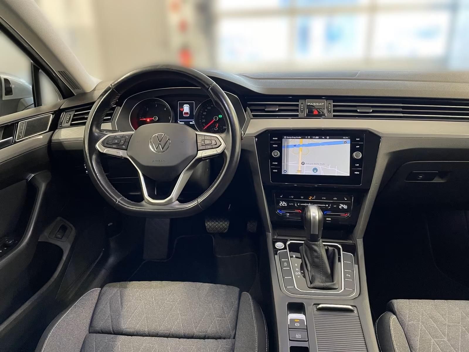 Volkswagen Passat, 2.0TDI DSG 110kW Business TZ - fotka 3