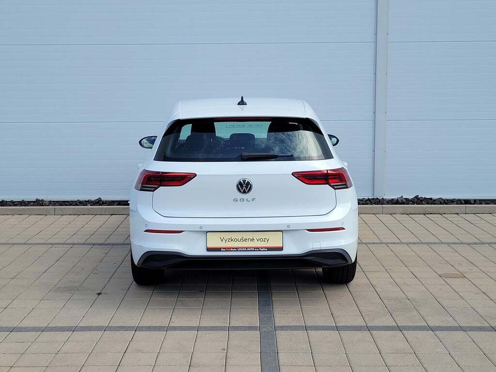 Volkswagen Golf, Life 1.0 TSI 81 kW - fotka 6