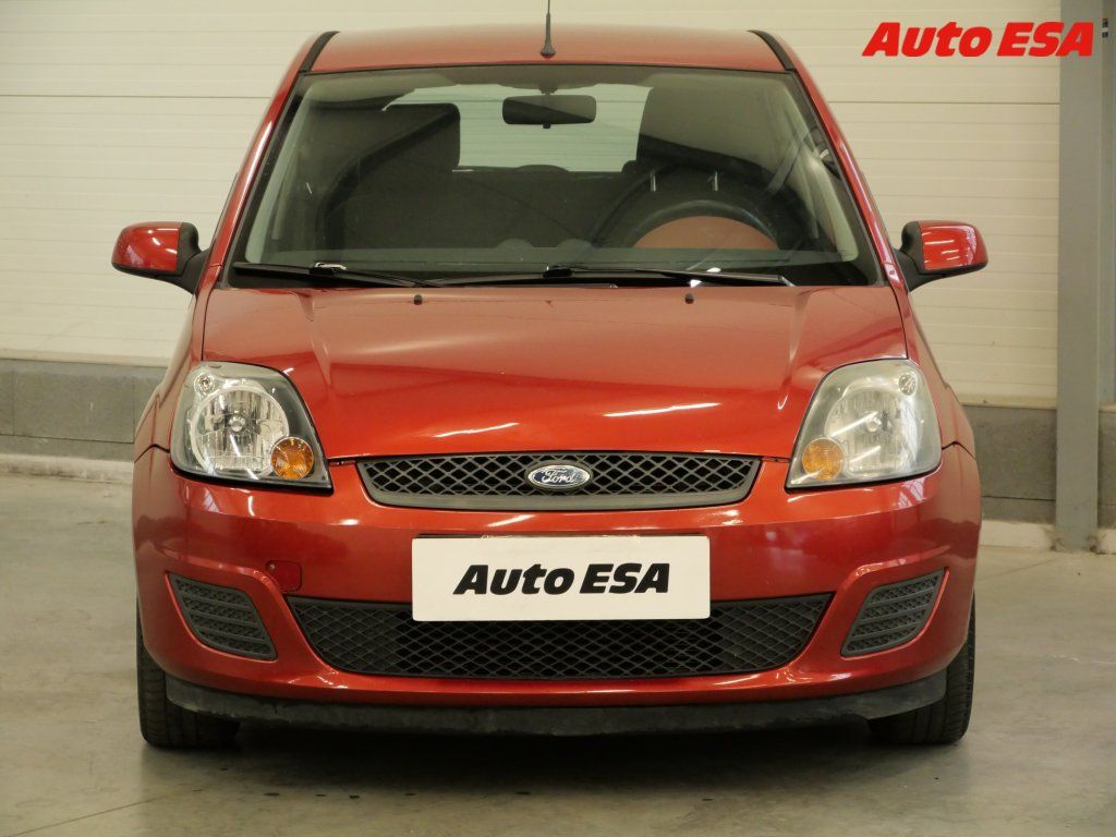 Ford Fiesta, 1.2i,ČR - fotka 2