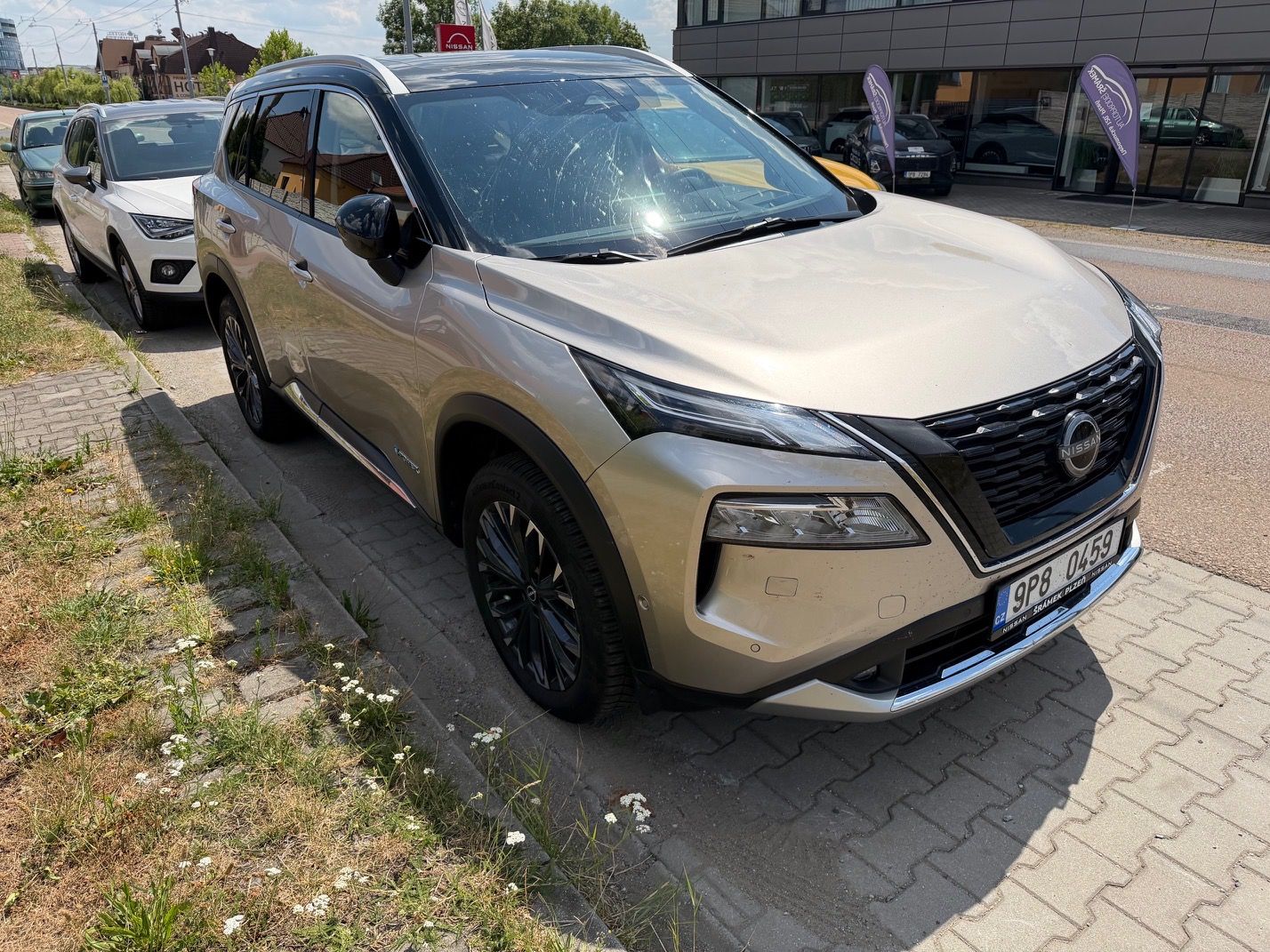 Nissan X-Trail, Tekna 4x4 E-POWER + Nappa kůže - fotka 3
