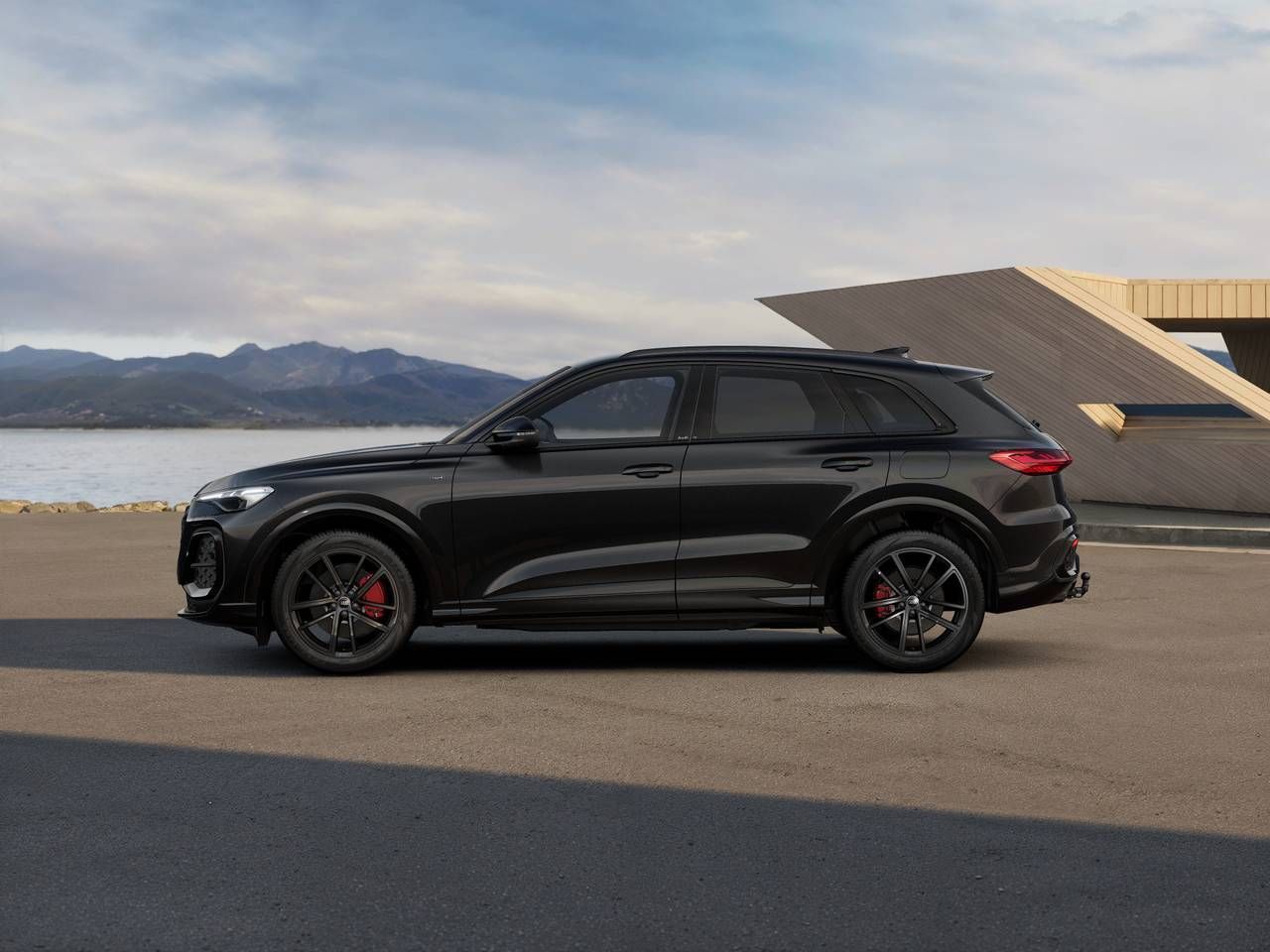 Audi Q5, e-hybrid quattro ST7 2,0TFSI - fotka 3