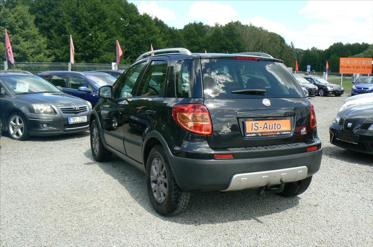 Fiat Sedici, 2,0 MTj 4x4 - fotka 5