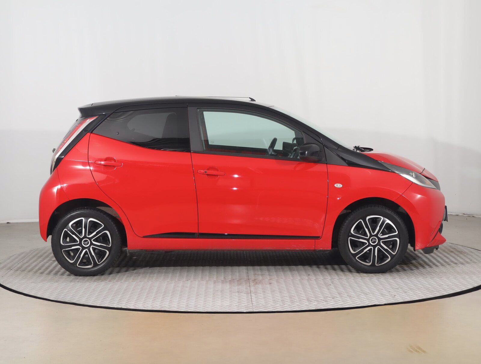 Toyota Aygo, 1.0 VVT-i, x-cite, Automat - fotka 6