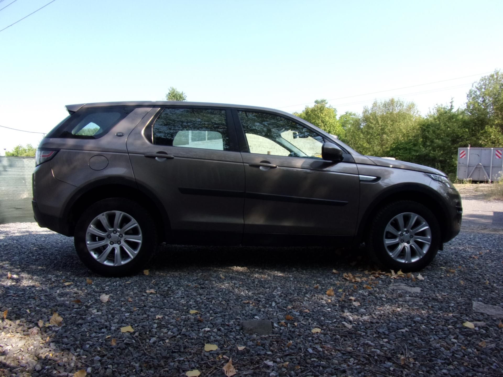 Land Rover Discovery Sport, 2.2D 4X4 110kW AUTOMAT KŮŽE KM - fotka 4