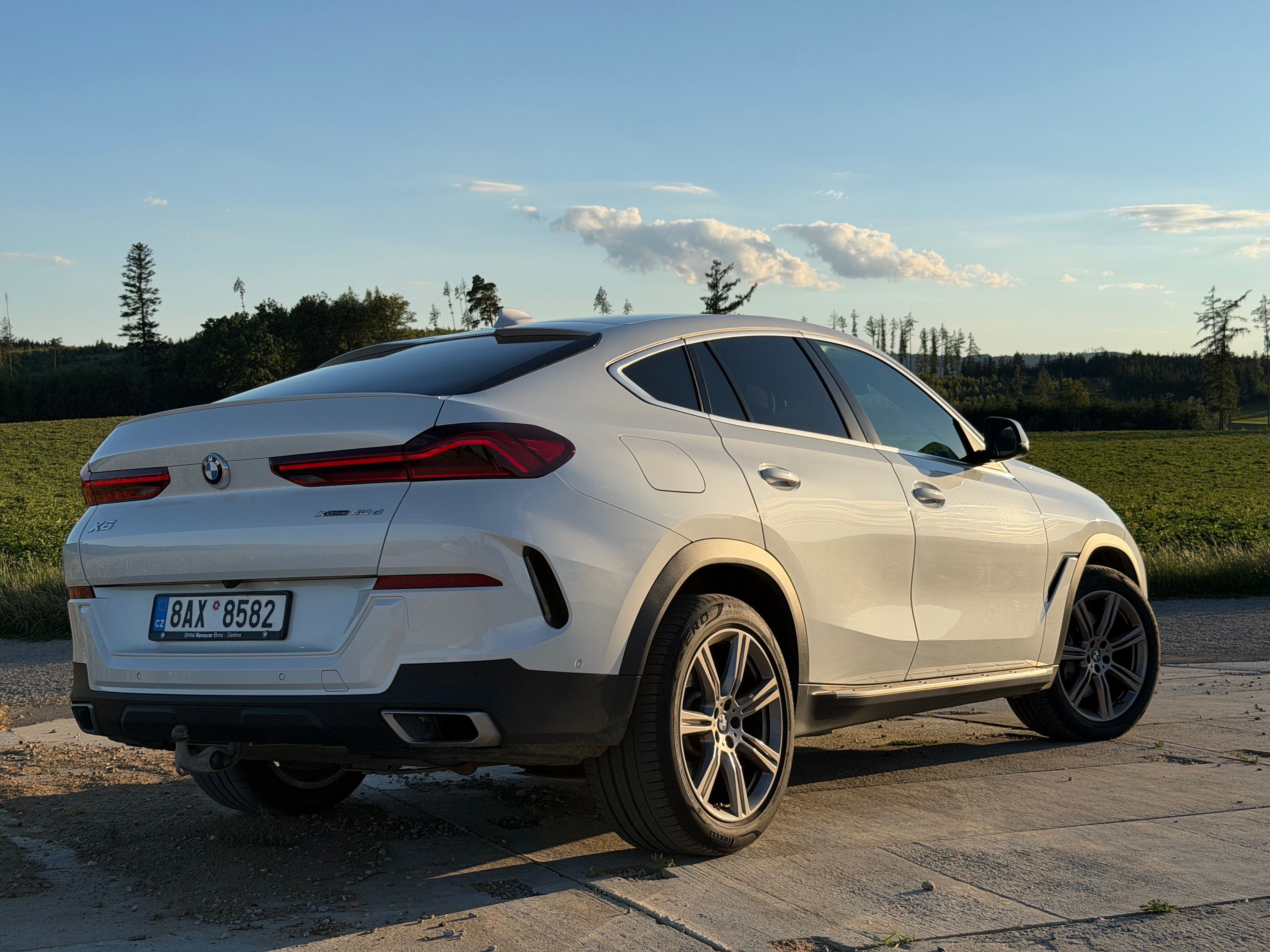 BMW X6, BMW X6 40D, nezávislé, tažné - fotka 2