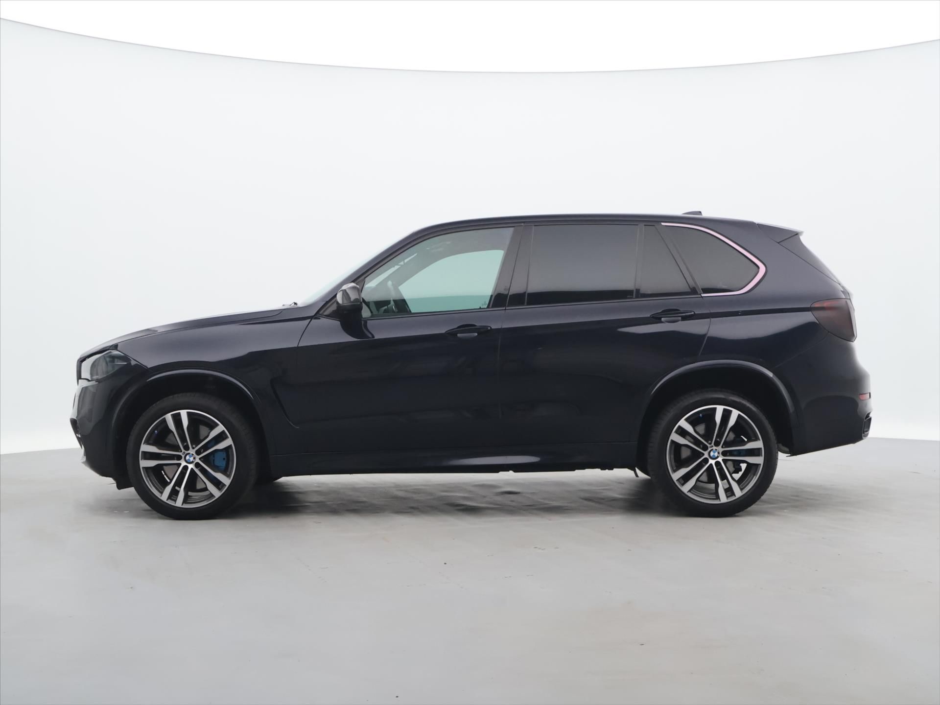 BMW X5, 3.0 M50d 280kW xDrive - fotka 4