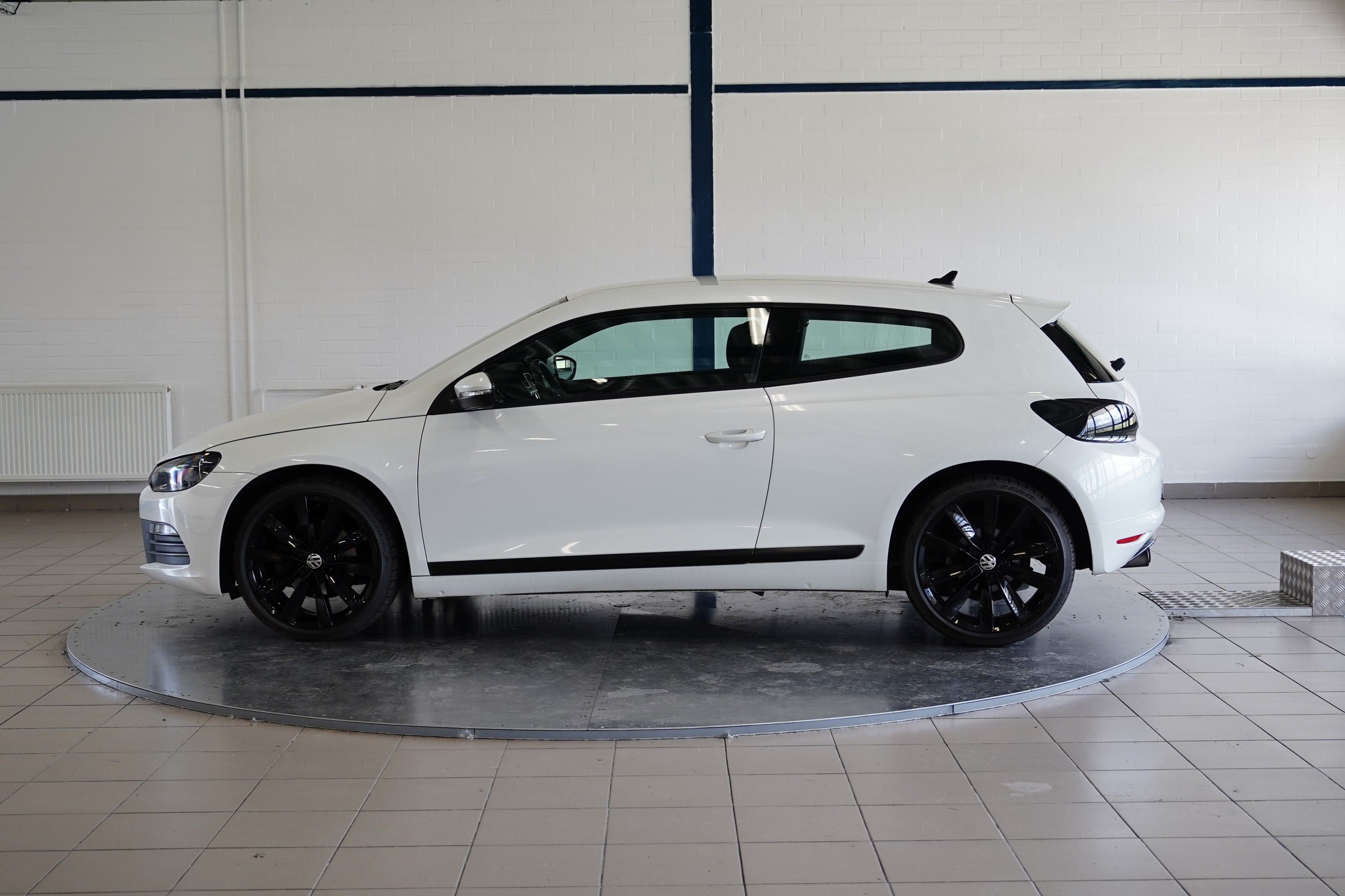 Volkswagen Scirocco, 2.0 TSI 155 kW Sport - fotka 3