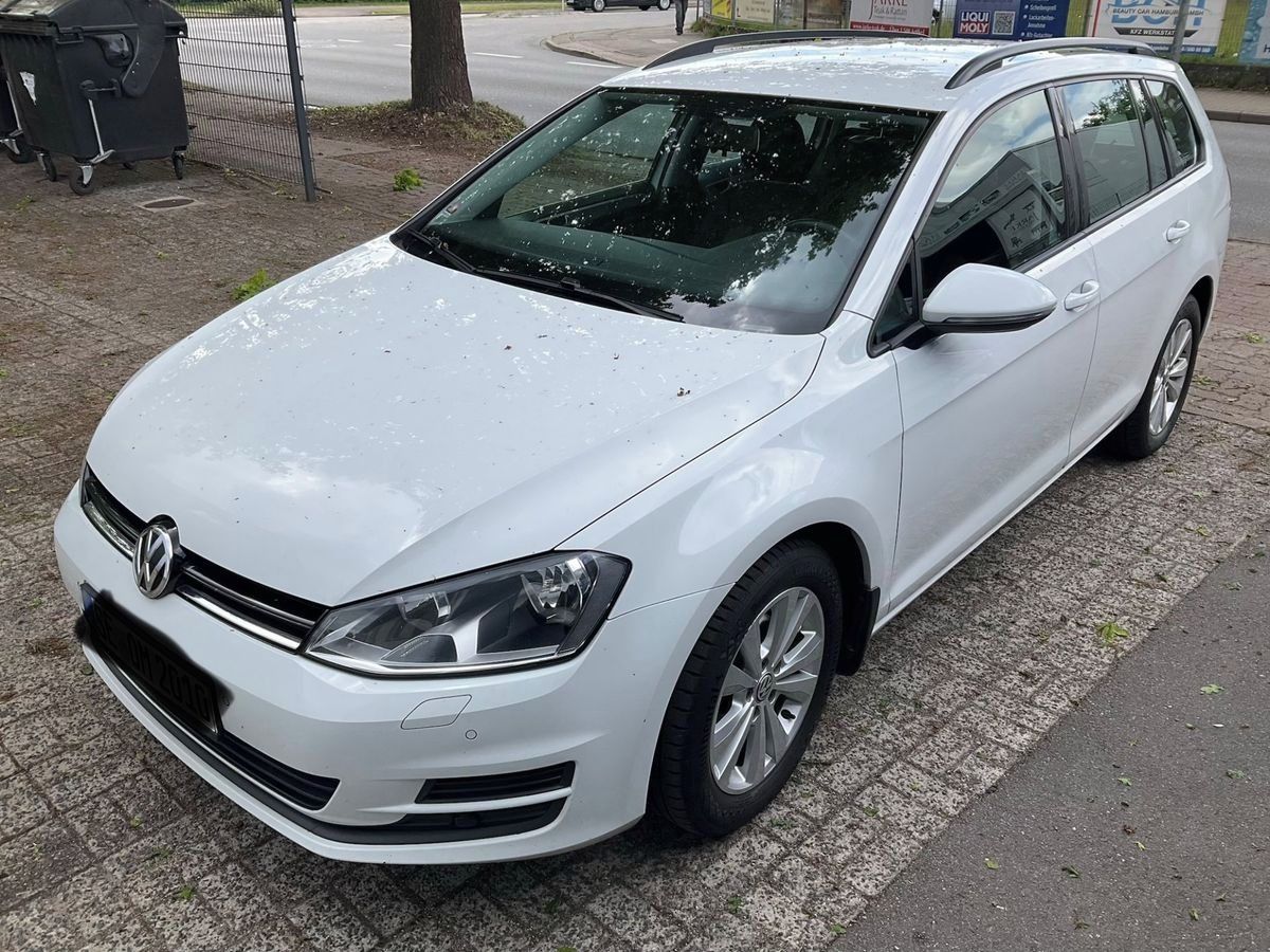 Volkswagen Golf, 1.4Tsi 92KW VYHŘ. SED. TOPstav