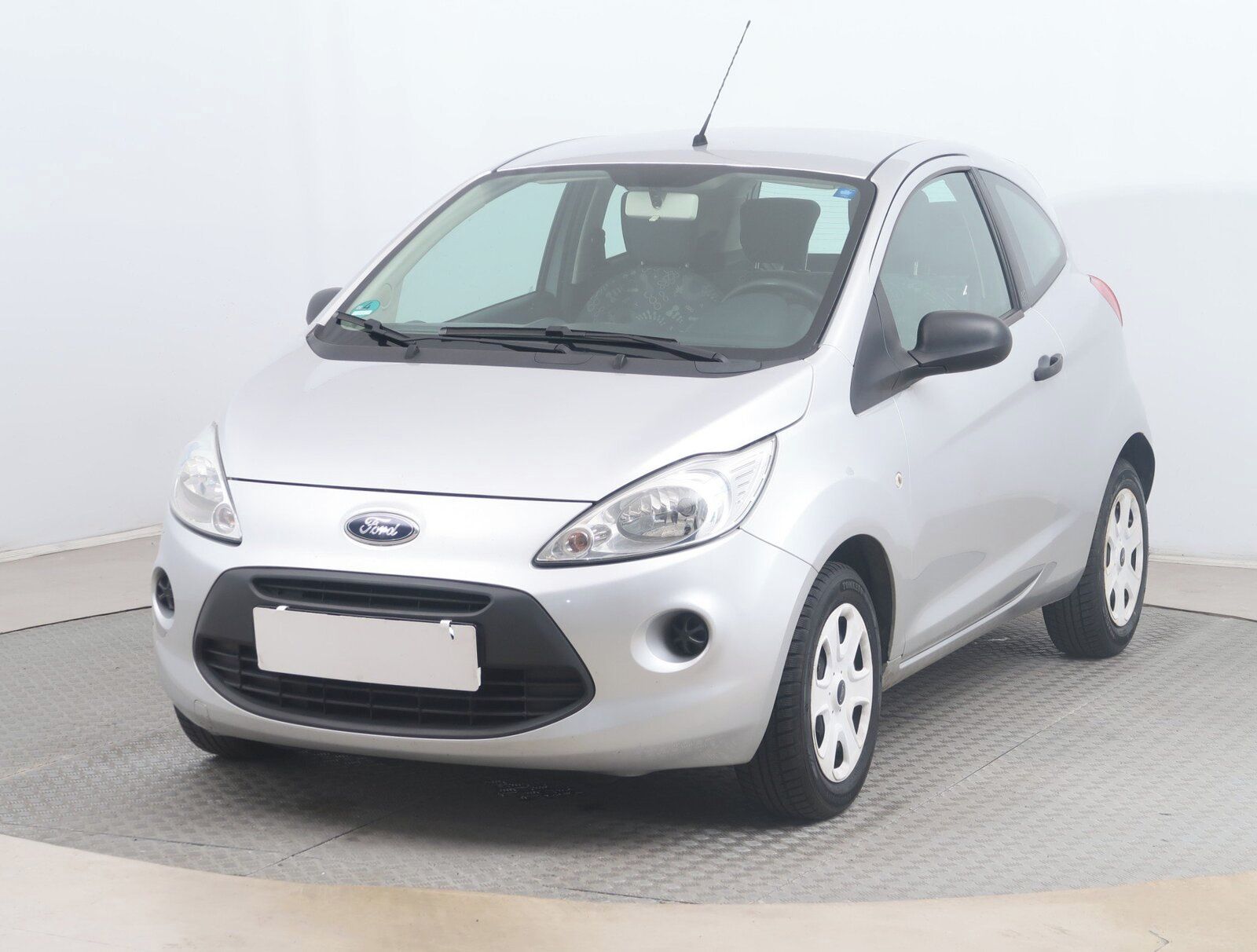 Ford Ka, 1.2 i, po STK, levný provoz - fotka 2