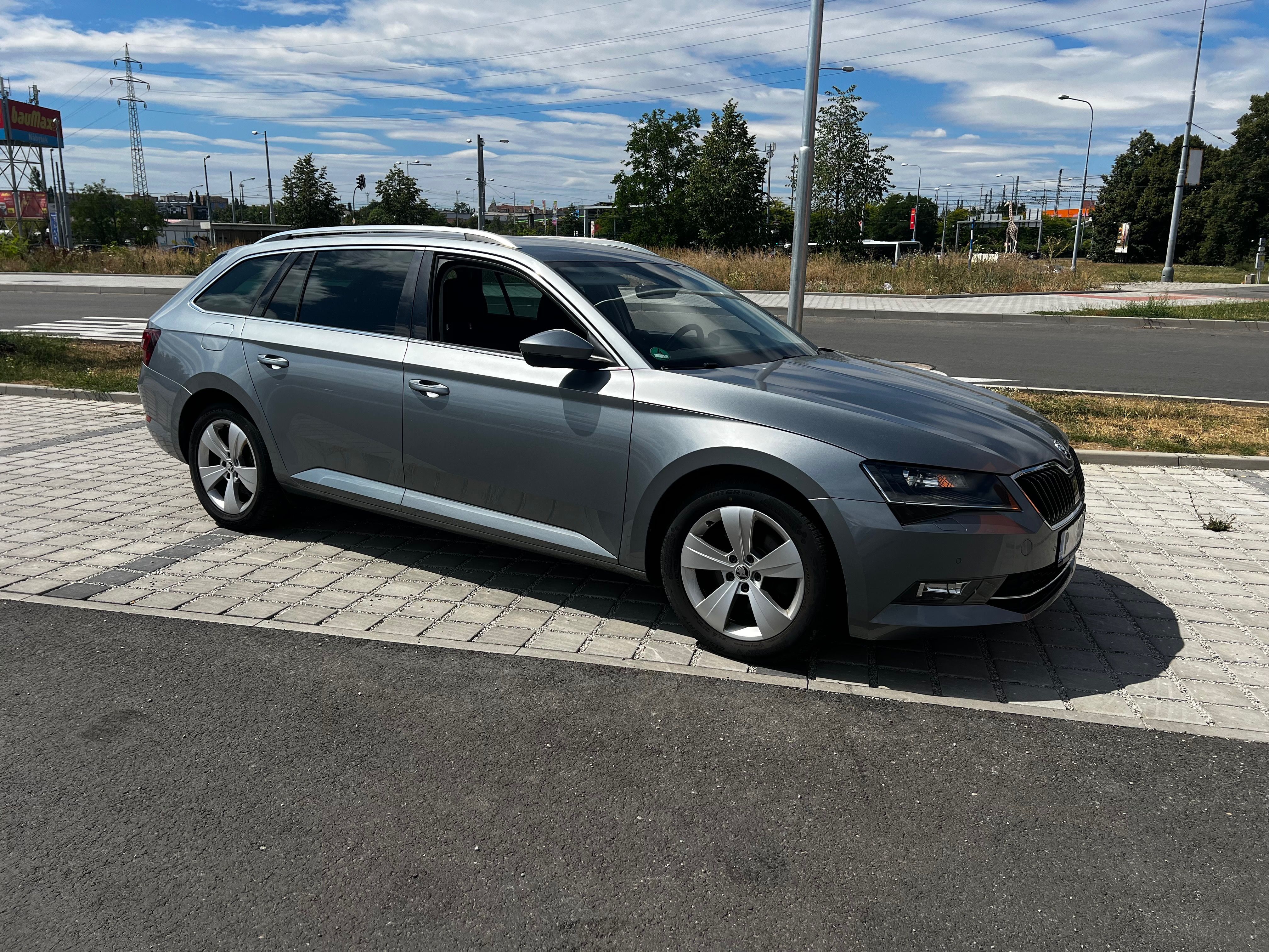 Škoda Superb, 140kw 4x4 DSG