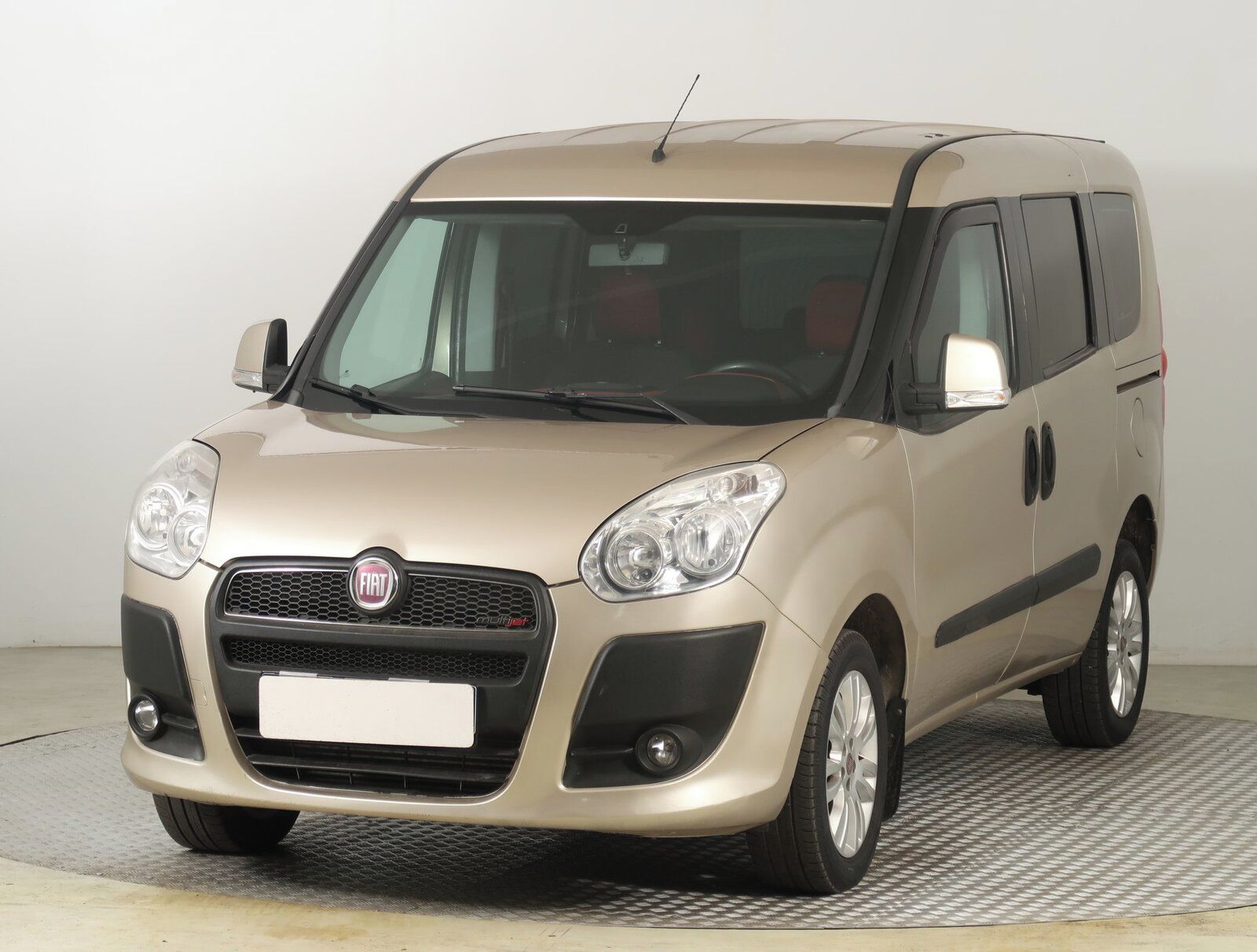 Fiat Dobló, 1.3 MultiJet, 5Míst, Klima - fotka 2
