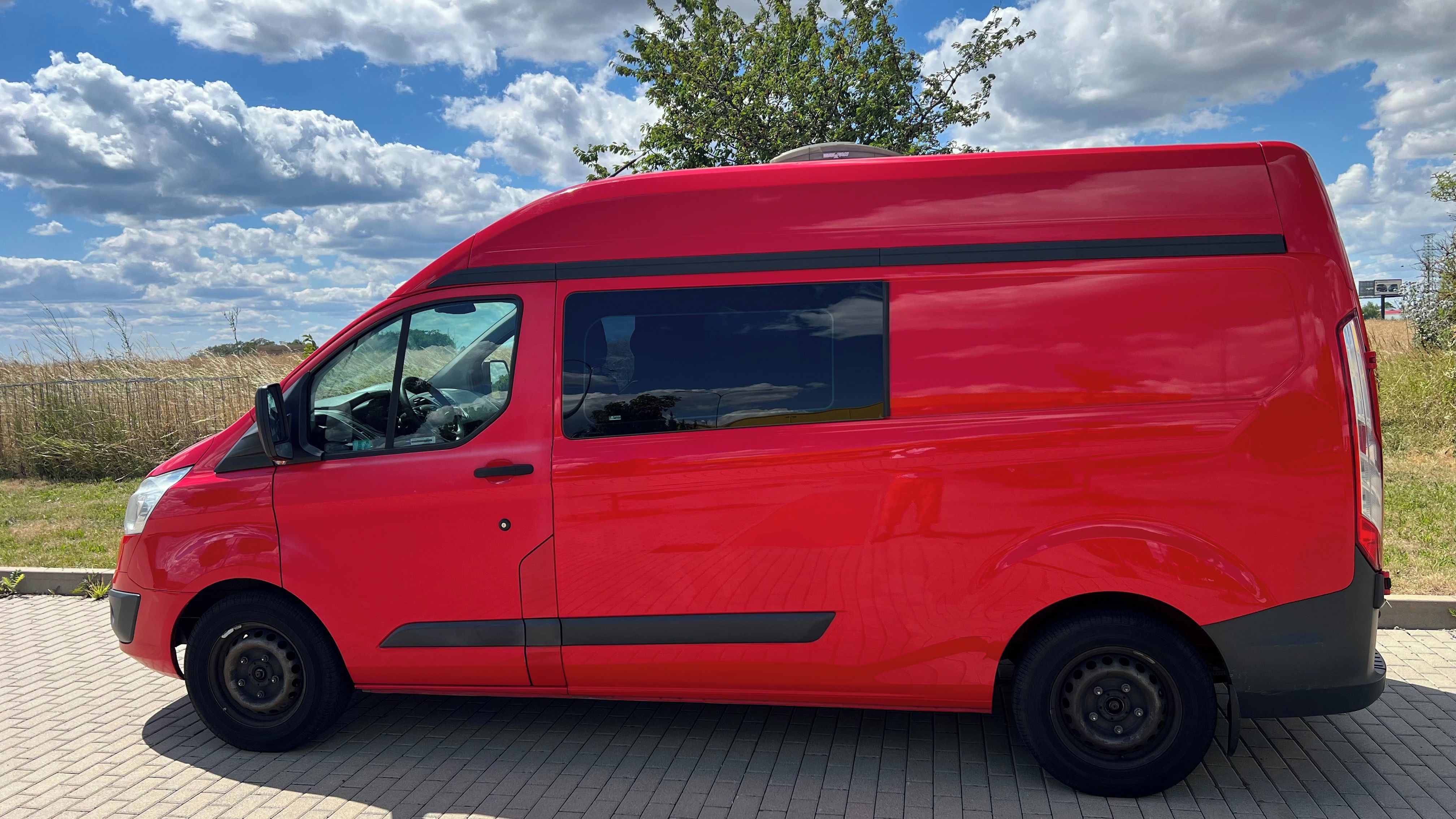Ford Transit Custom, L2H2 s obytnou vestavbou - fotka 2