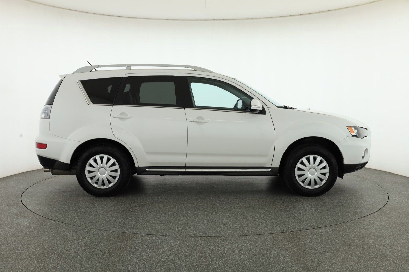 Mitsubishi Outlander, 2.0, po STK, Tažné, polokůže - fotka 6