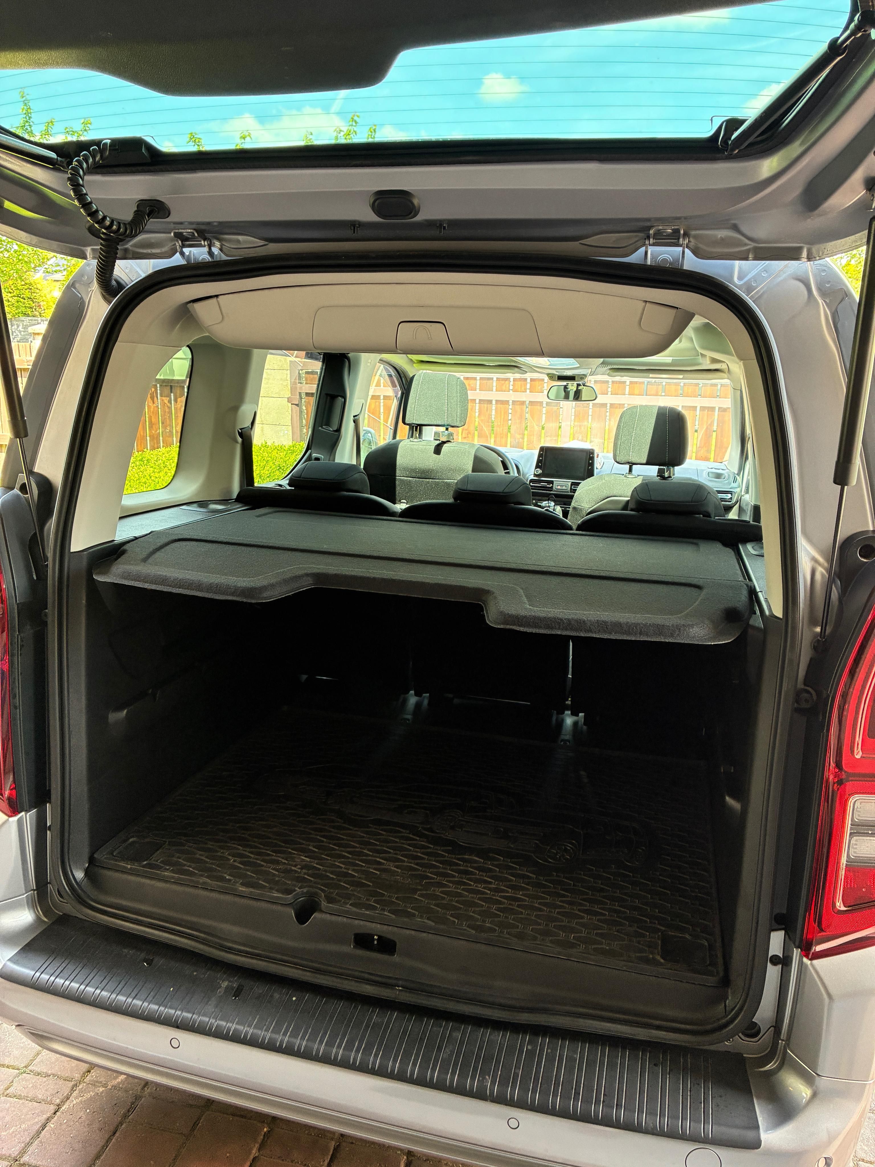 Toyota Proace, Toyota ProAce City Verso1,5 D - fotka 5