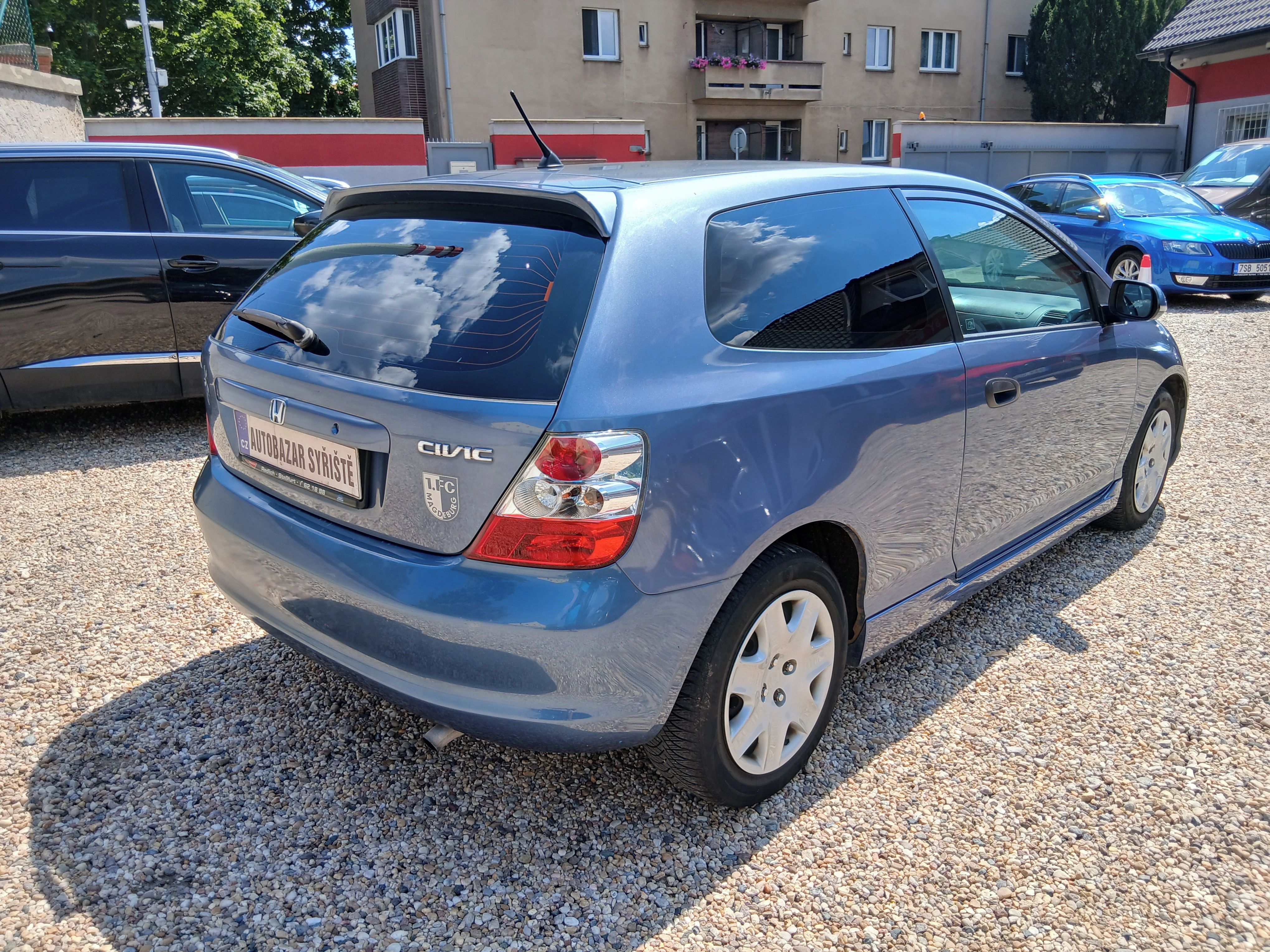 Honda Civic, 1.4i 16V LS  66KW Klima - fotka 5