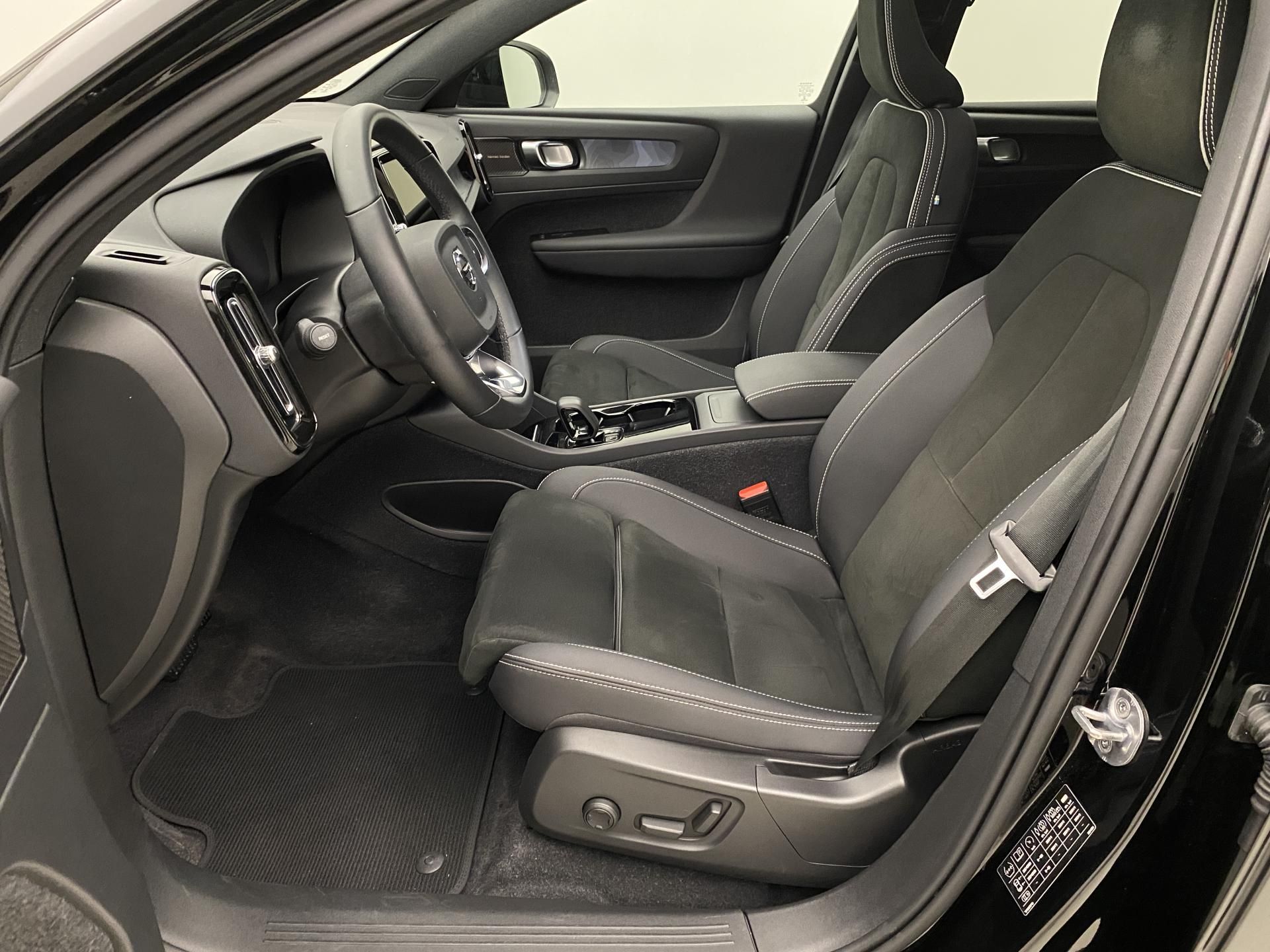 Volvo C40, PURE ELECTRIC TWIN ENGINE PLUS - fotka 3
