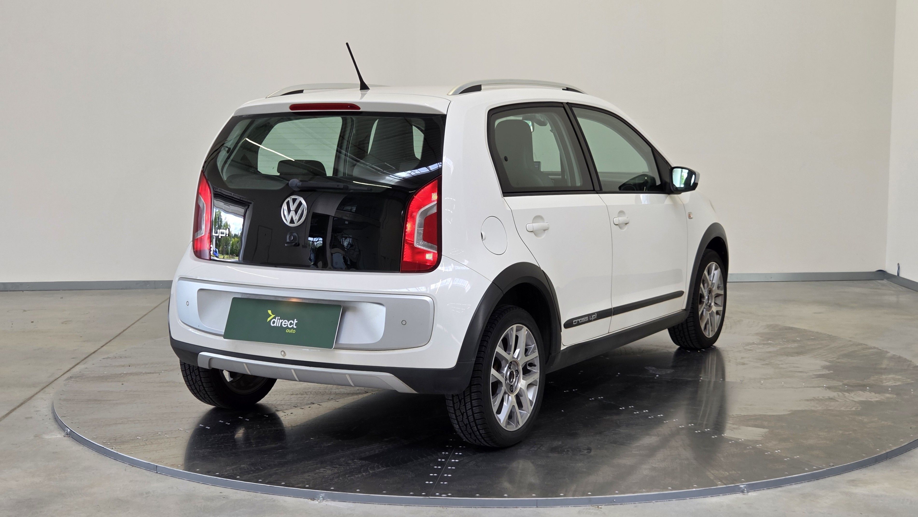 Volkswagen Up!, 1.0 MPI 55 kW Cross - fotka 4