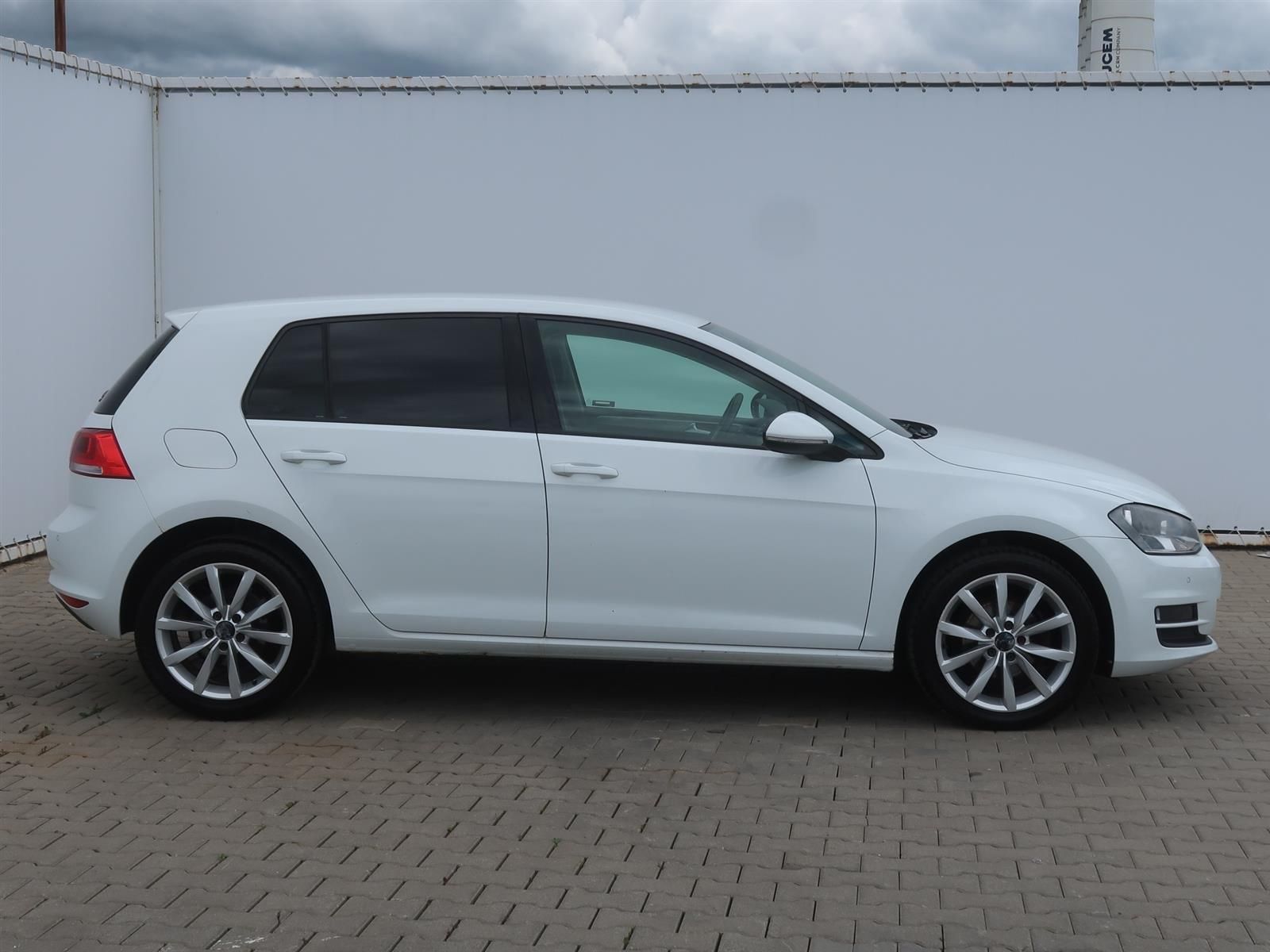 Volkswagen Golf, 1.6 TDI, Highline, Automat - fotka 6