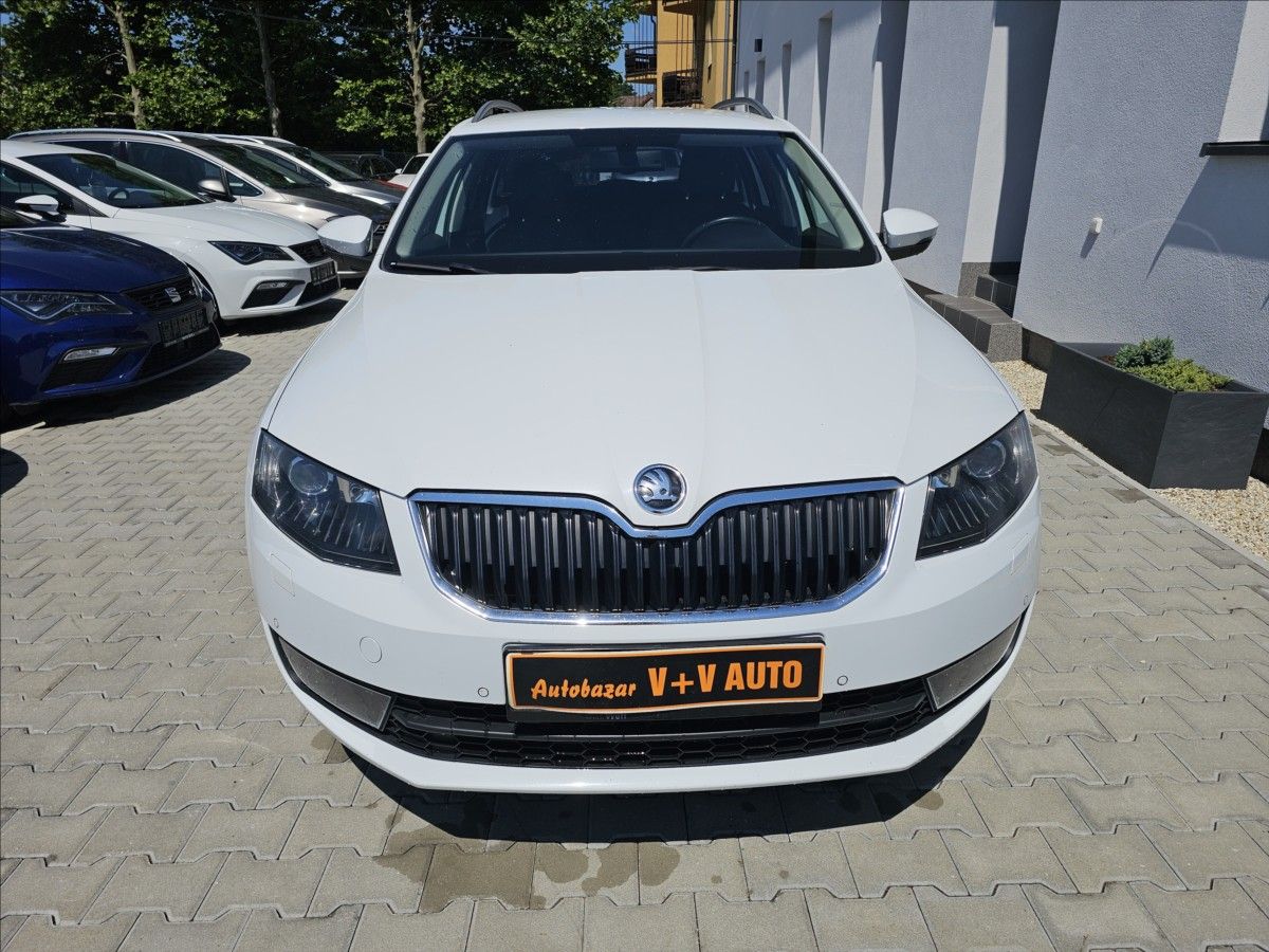 Škoda Octavia, 2,0TDi 110KW Elegance TZ - fotka 2