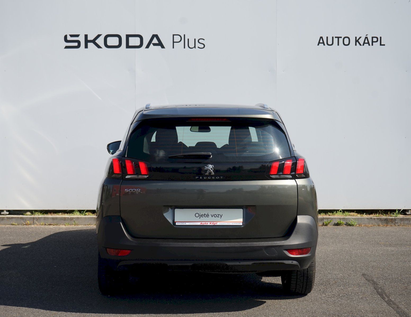 Peugeot 5008, 1.6 PureTech 180 S&S EAT8 - 7 - fotka 4