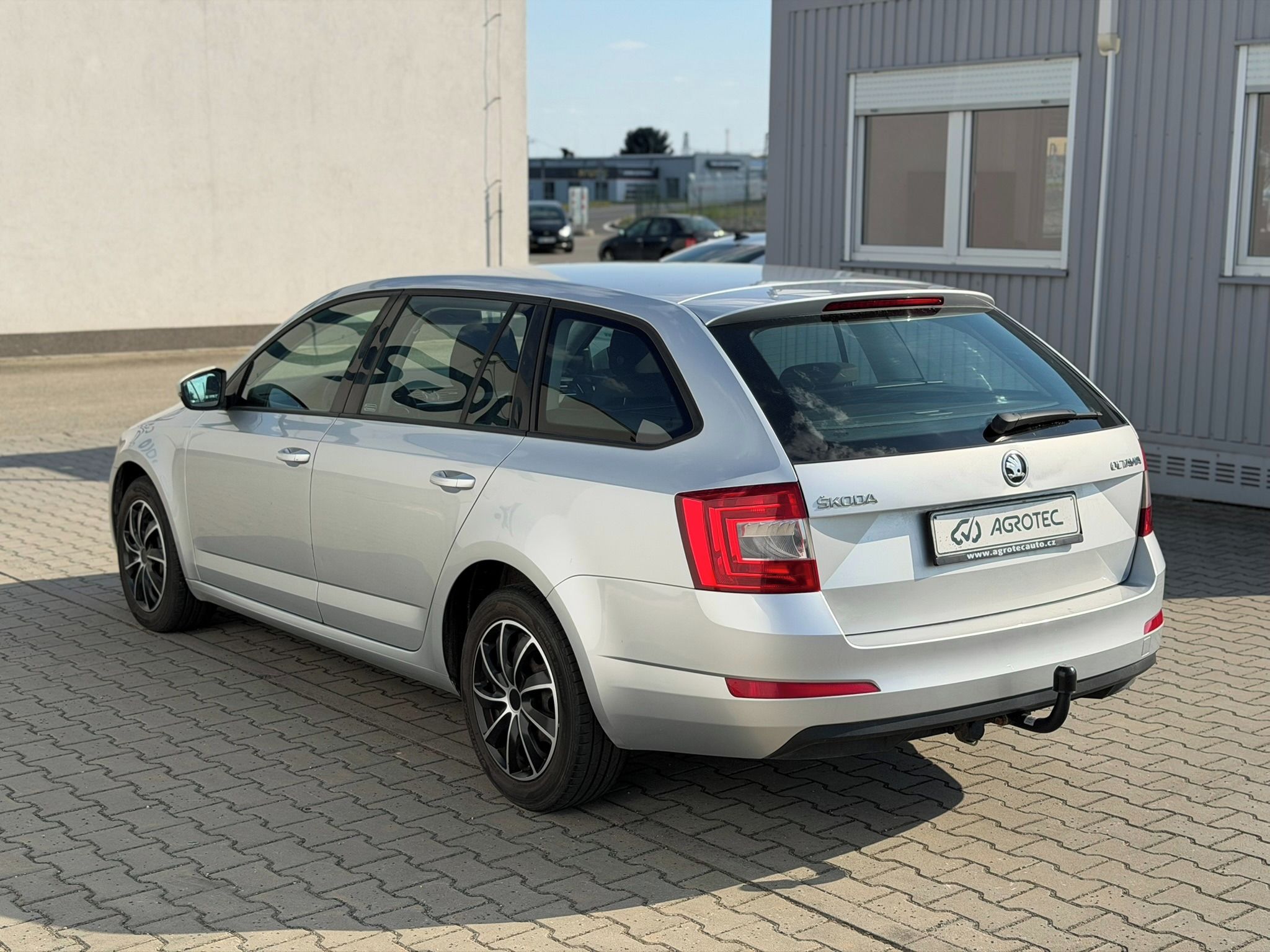 Škoda Octavia, 1.6 TDI 77 kW Ambition - fotka 5