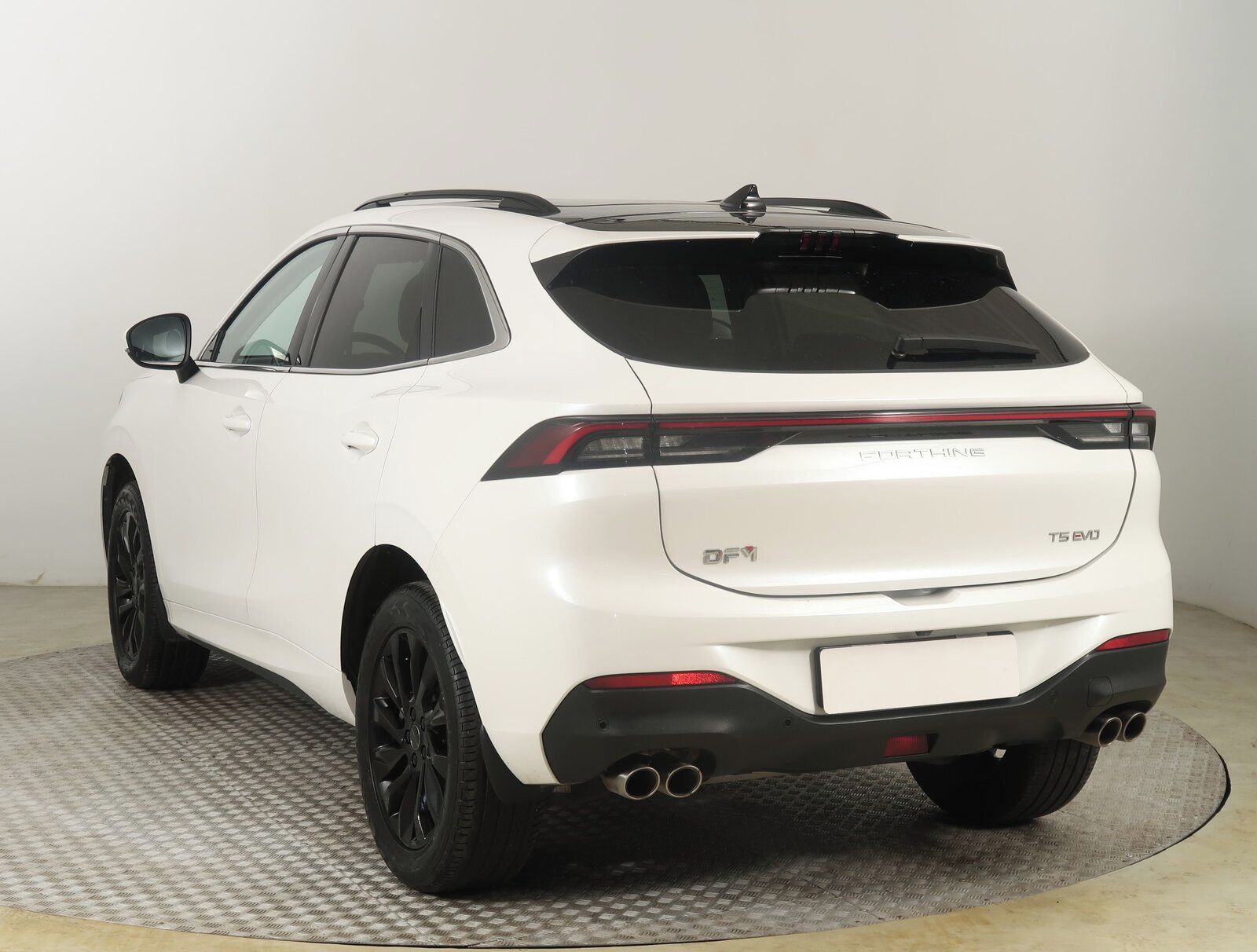 Dongfeng T5 EVO, 1.5 Turbo, Luxury, Automat, ČR - fotka 4