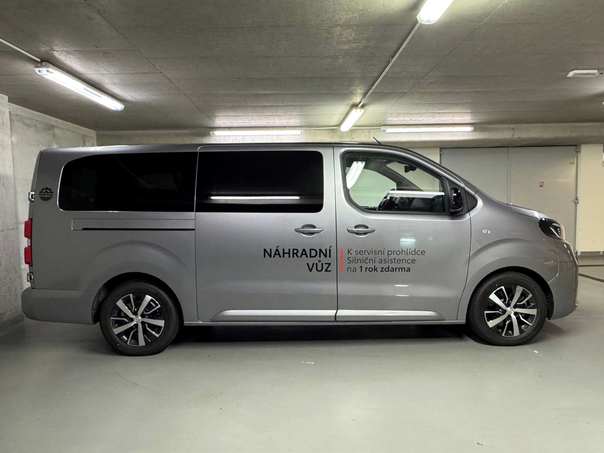 Toyota Proace Verso, 2.2,D-4D,Glass Van,Business,9S - fotka 4