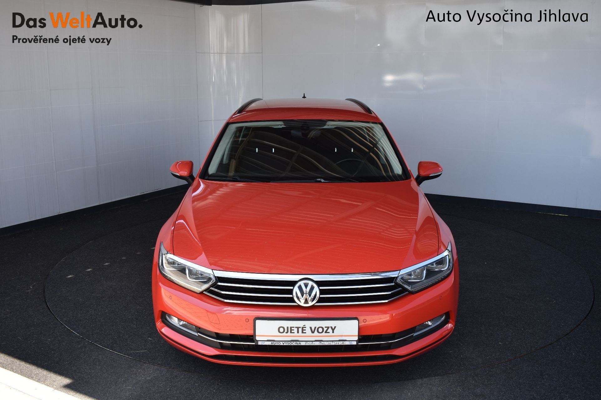 Volkswagen Passat Variant, 2.0TDI 110kW, LED, el. vyhřiív - fotka 4