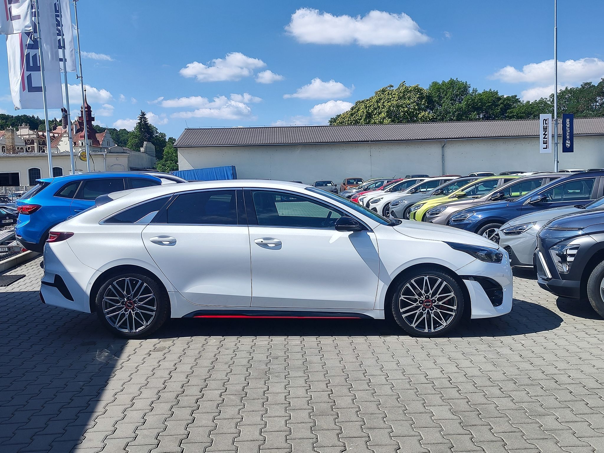 Kia ProCeed, 1.6 T-GDi/150kW GT DCT - fotka 4