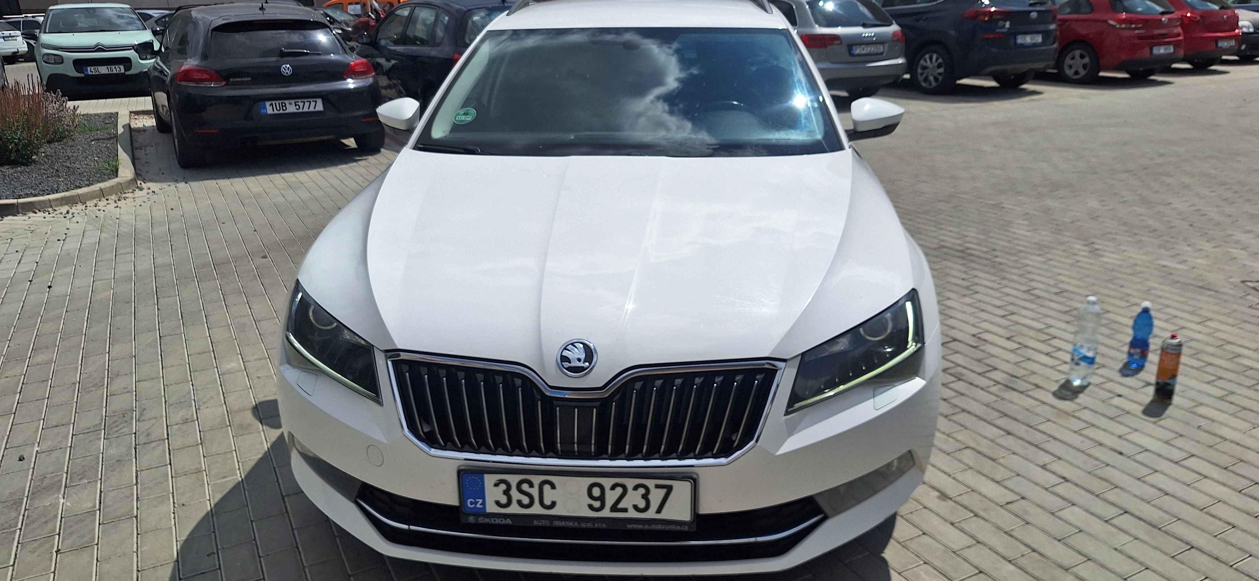 Škoda Superb, 2.0 tdi - fotka 2