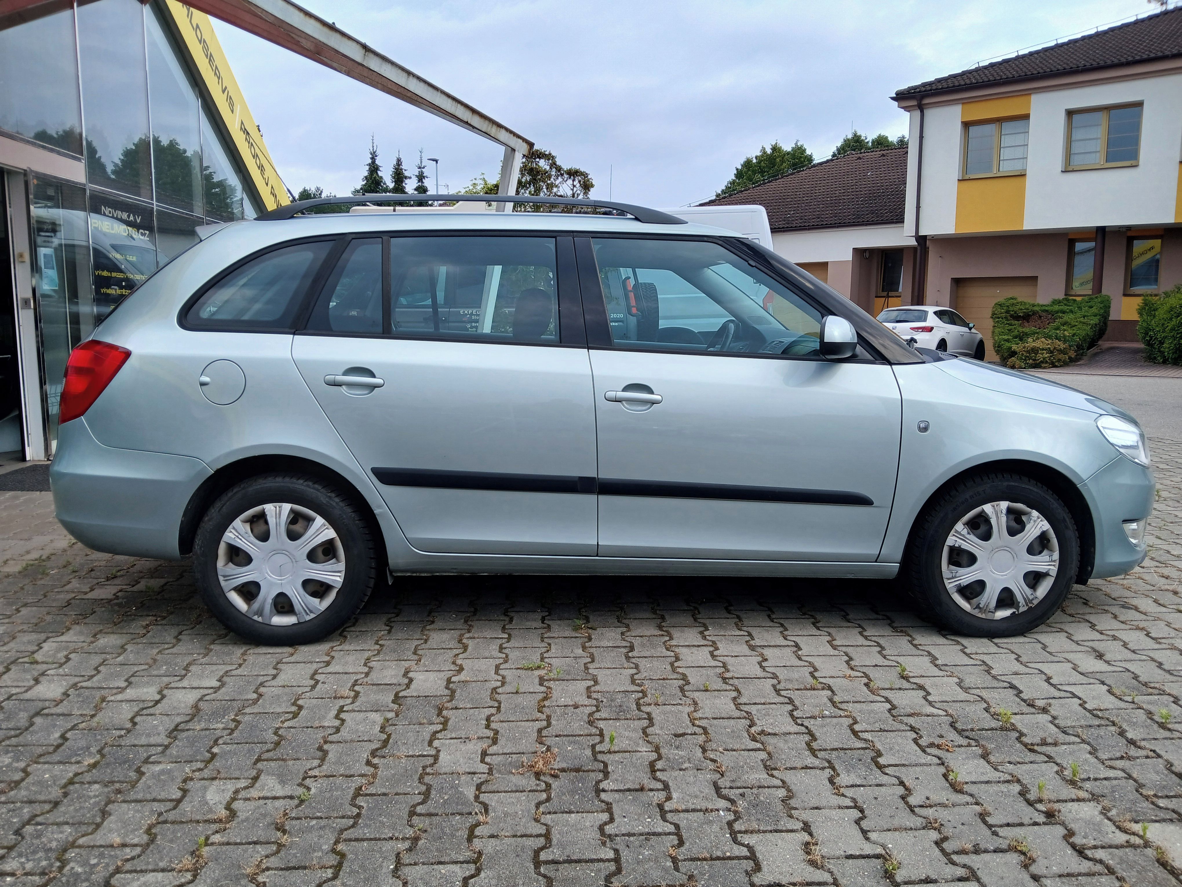 Škoda Fabia, 1.2TSI, 63kW, 108tis.km - fotka 6