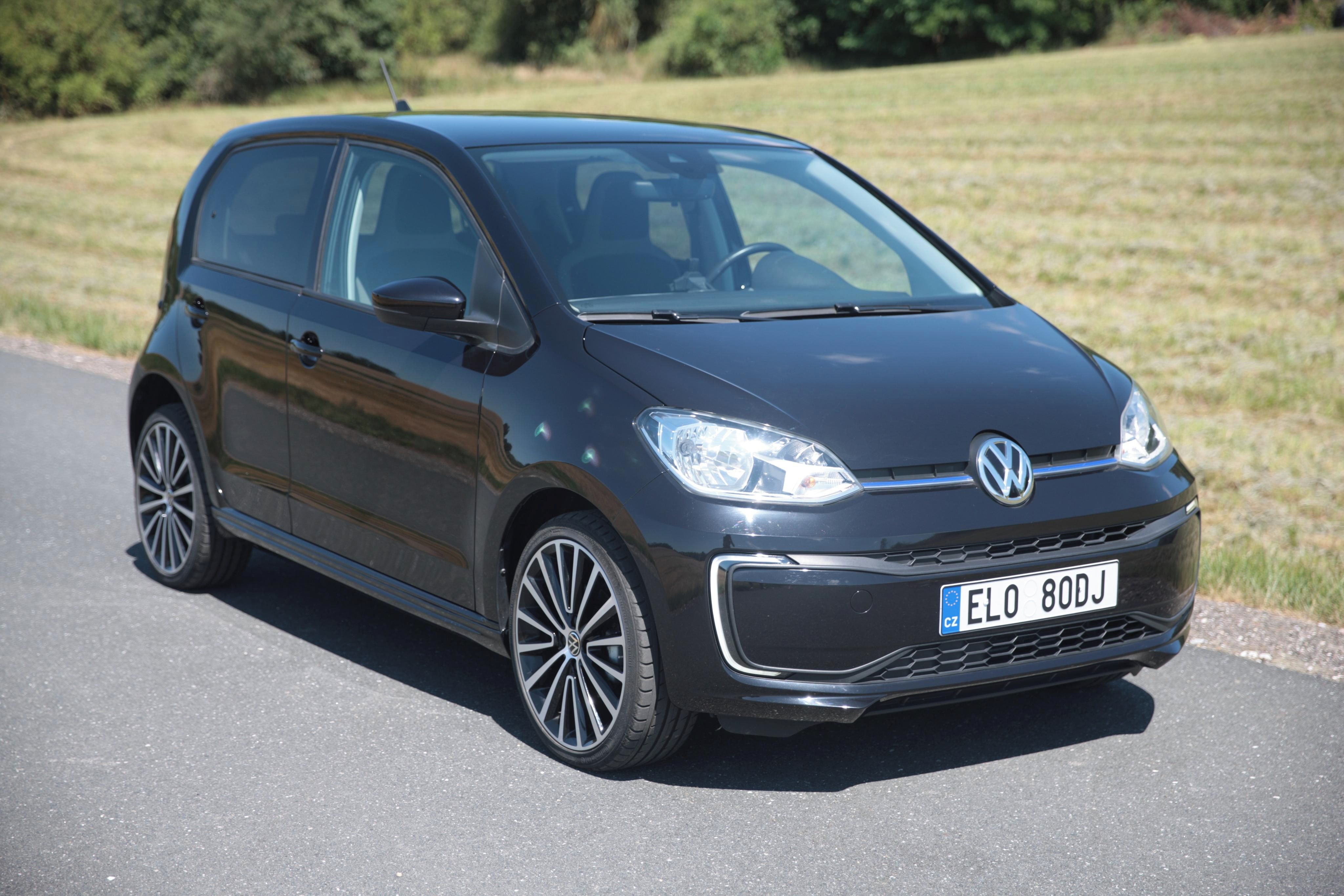 Volkswagen Up!, 36kWh Kamera Alu 17" - fotka 3