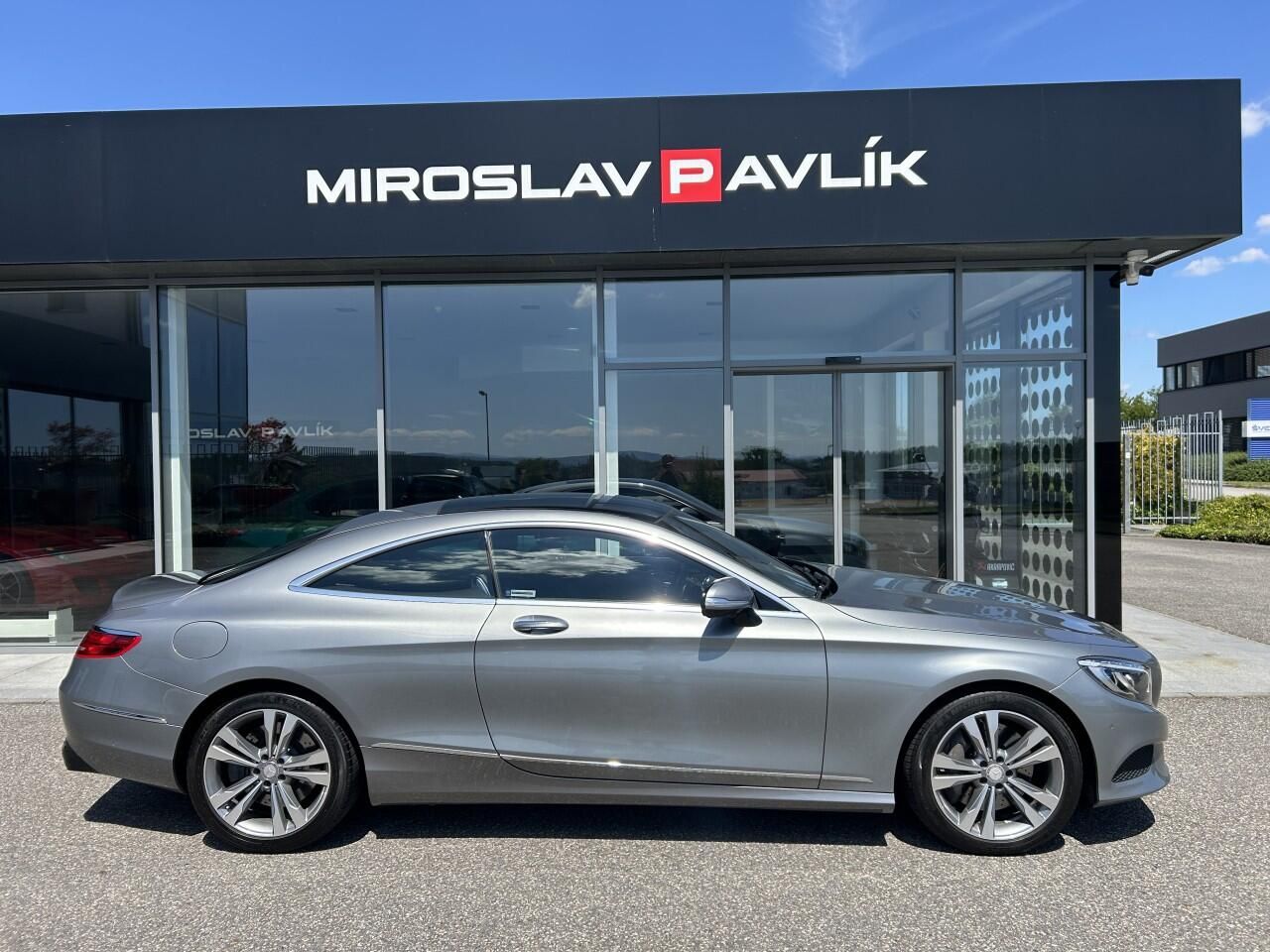 Mercedes-Benz Třídy S, S 500 4MATIC COUPE - fotka 4