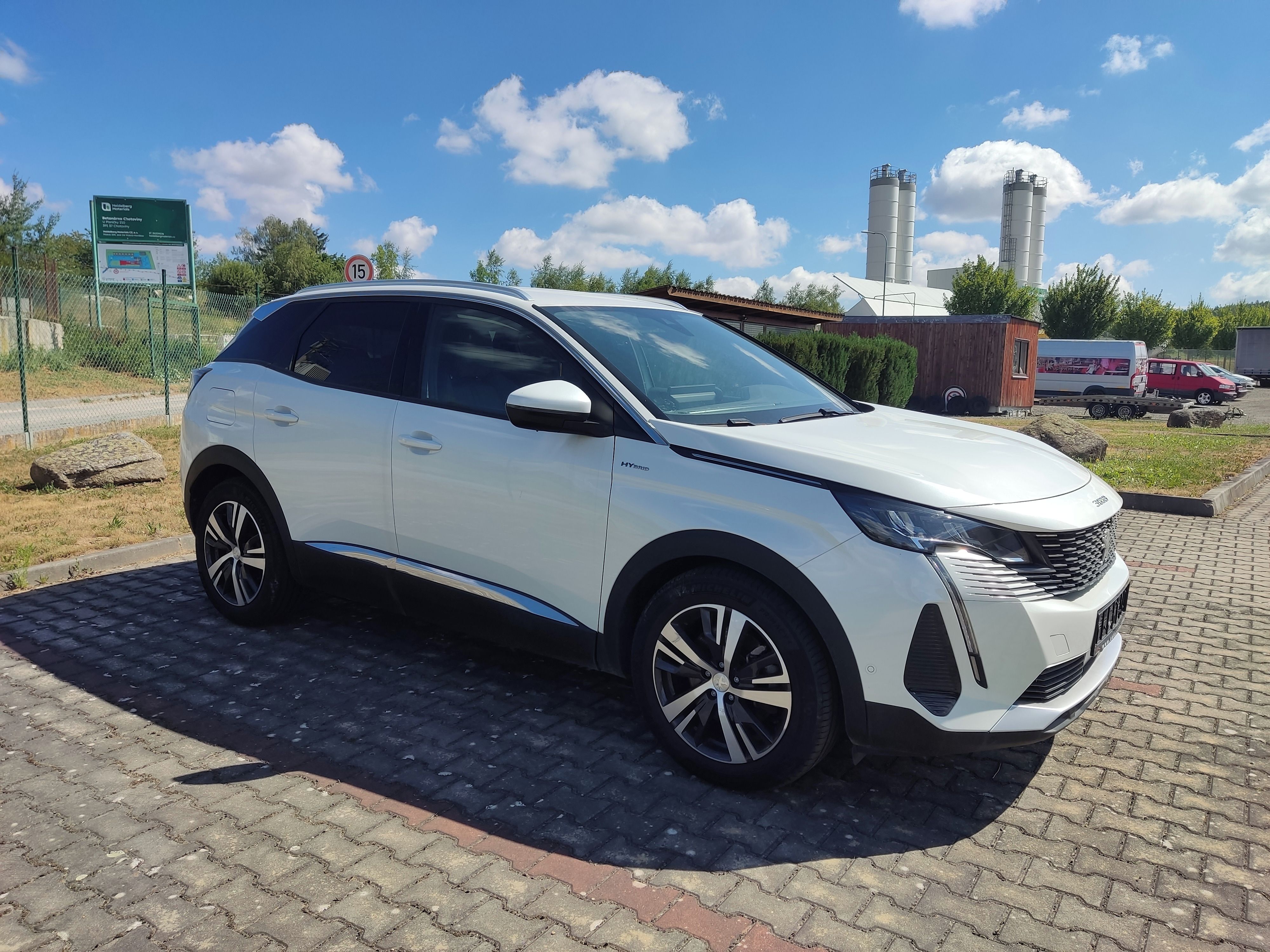 Peugeot 3008, Plug-in Hybrid Allure Pack - fotka 2