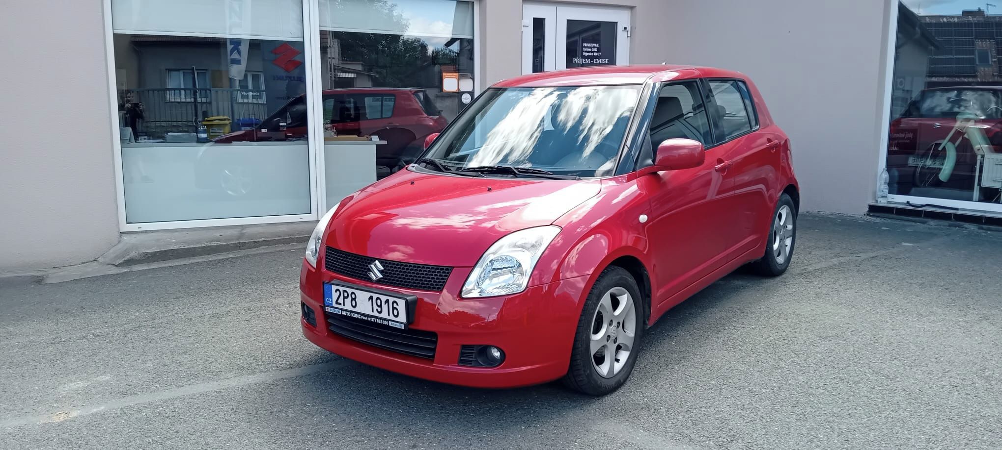Suzuki Swift, 1.3 - fotka 3