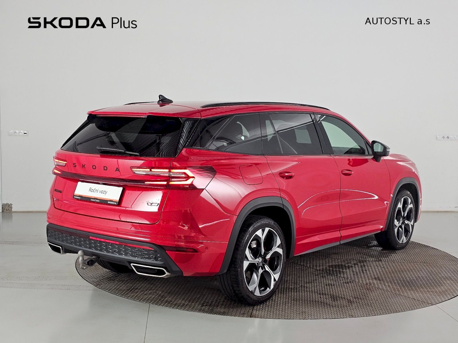 Škoda Kodiaq, RS 2.0TSi 195kW WEBASTO TAŽNÉ - fotka 2
