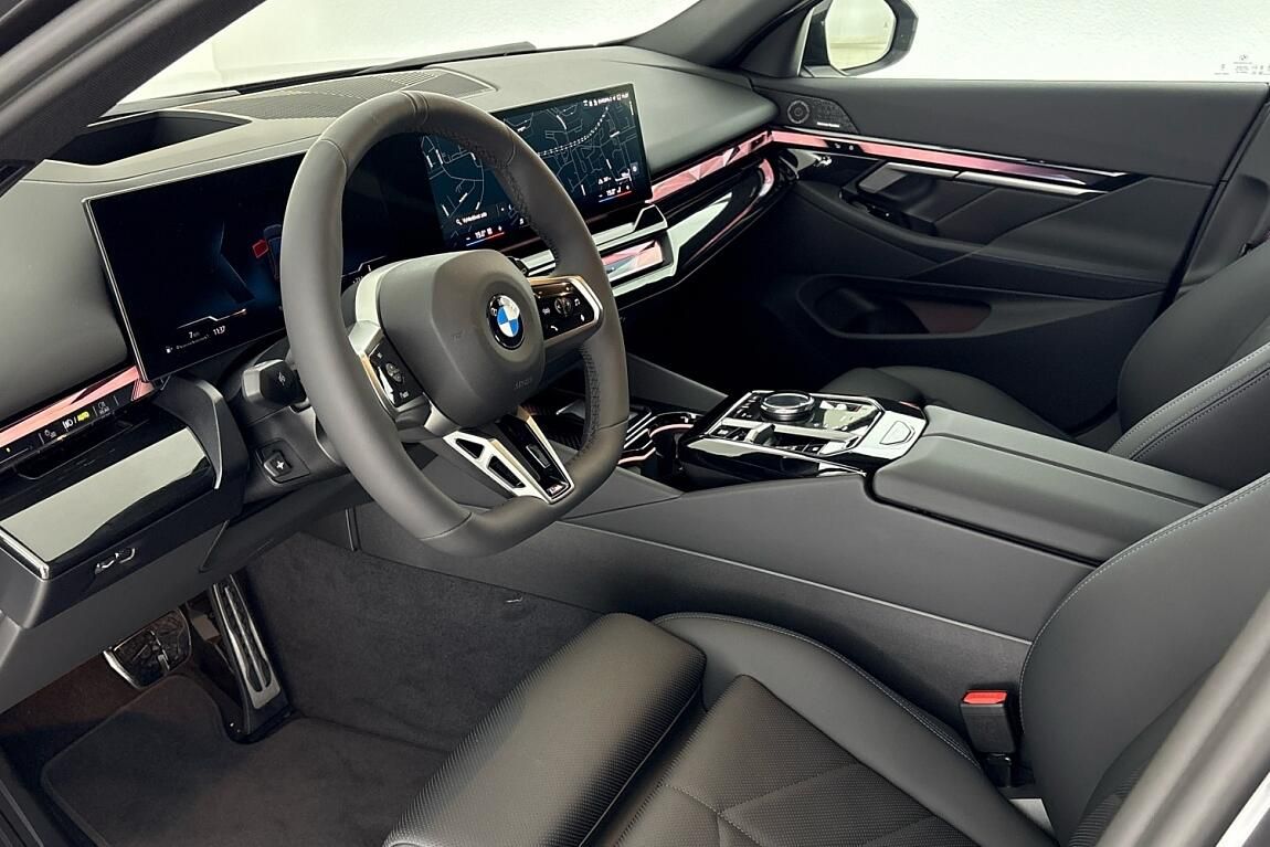 BMW Řada 5, 540d xDrive Touring - fotka 6