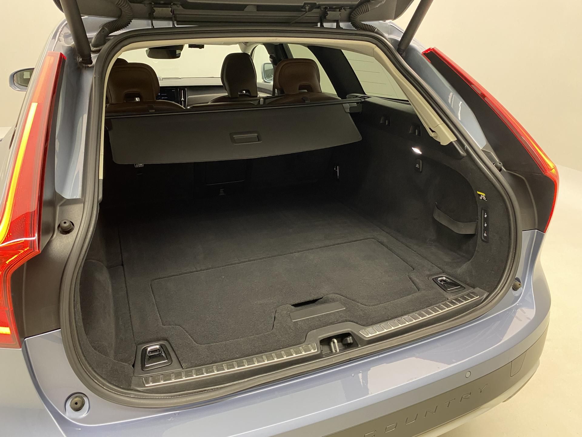 Volvo V90, CC D5 AWD INSCRIPTION AUT CZ - fotka 6