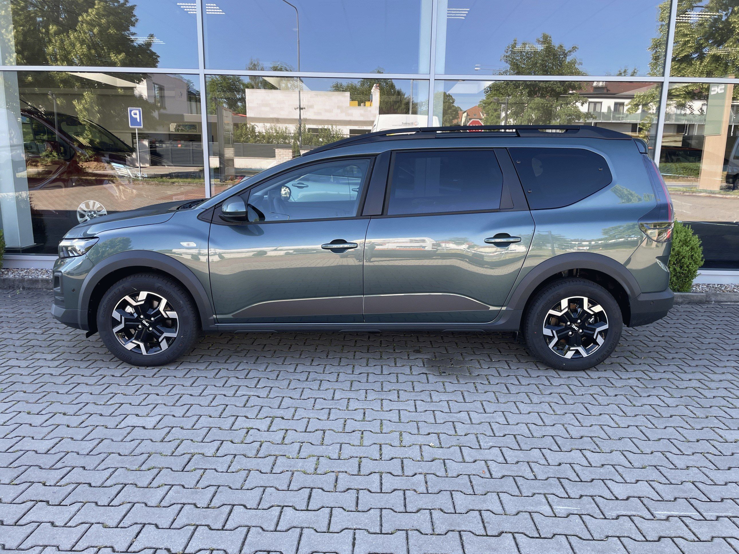 Dacia Jogger, hybrid 155 Journey 5 míst - fotka 4