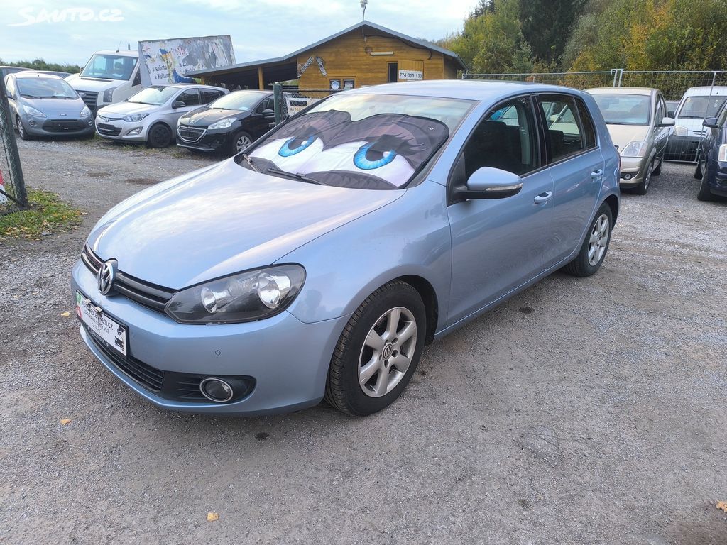 Volkswagen Golf, TDI 66KW,PĚKNÝ,SERVISKA,1MAJ57 - fotka 2