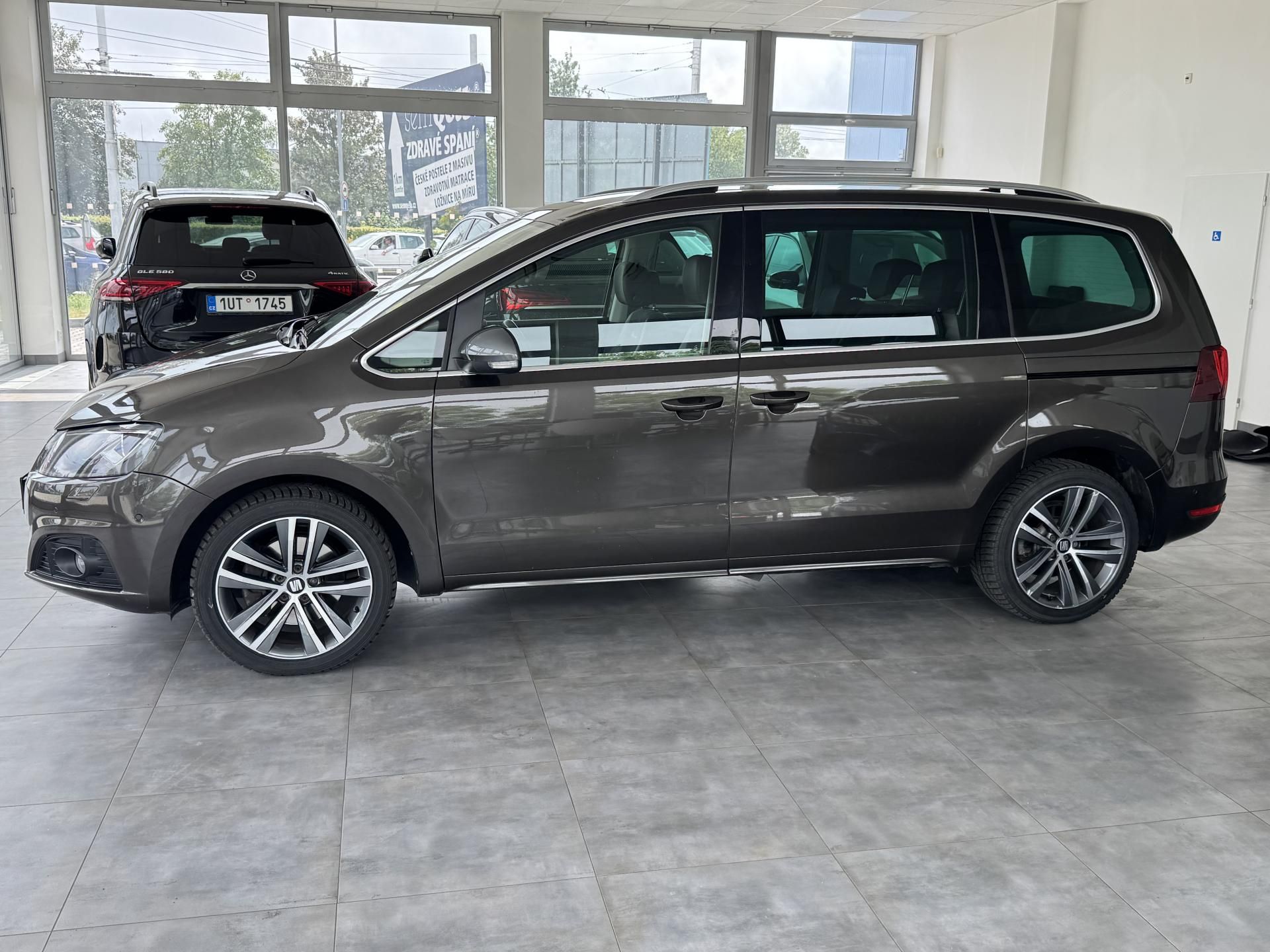 Seat Alhambra, 1,4TSi FR-LINE 7.MÍST - fotka 3