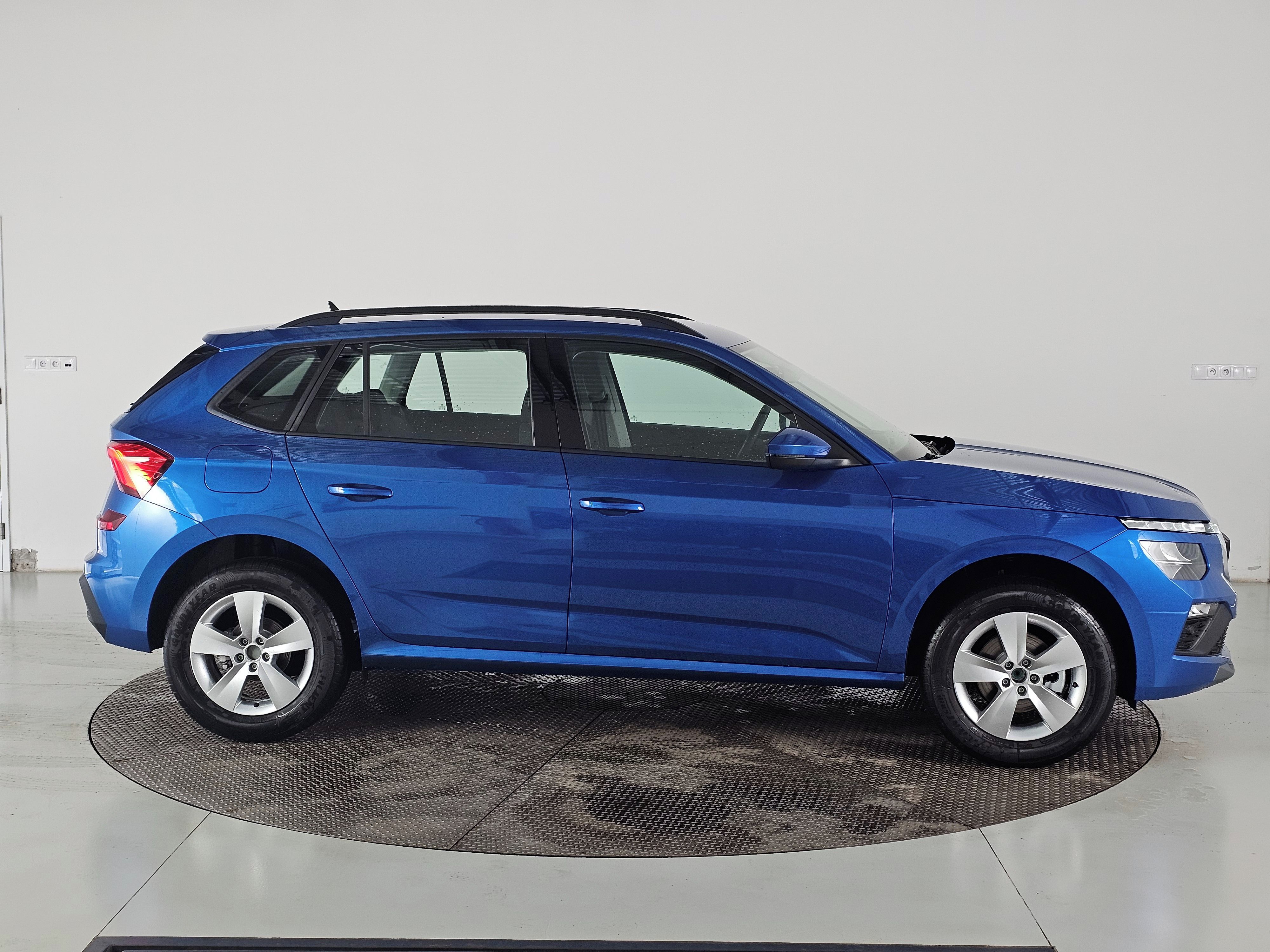 Škoda Kamiq, Classic 1.0TSI 85kW 6st man. - fotka 4