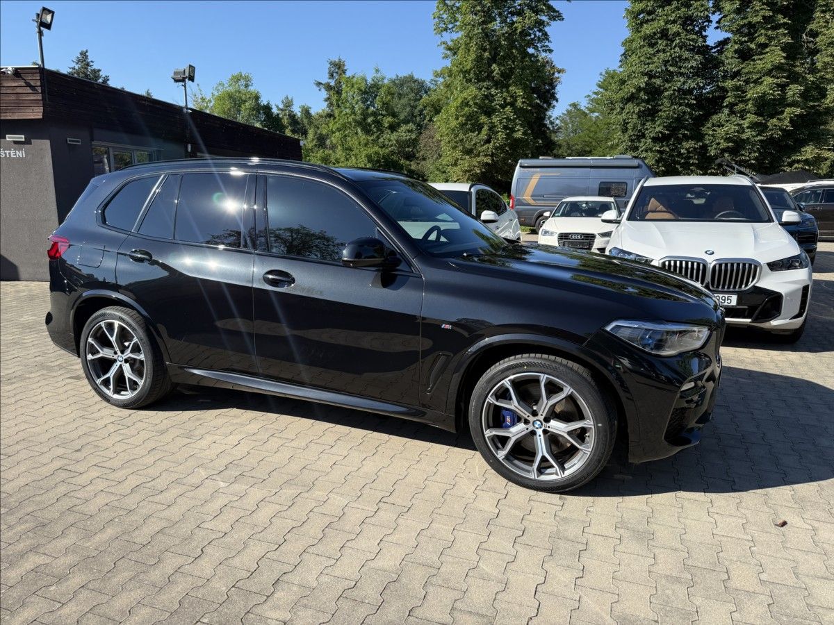 BMW X5, 30d Msport 7 Míst Vzduch - fotka 2