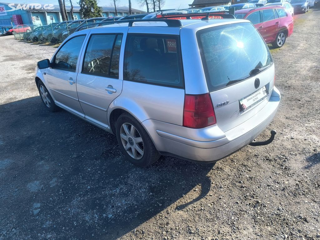 Volkswagen Golf, TDI 4X4,PĚKNÝ,VÝBAVA,SERVISKA - fotka 5