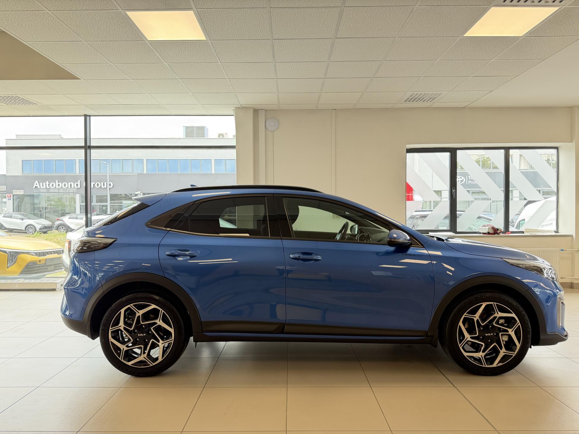 Kia XCee´d, 1,6 T-GDi GPF 7DCT GT-LINE 132 - fotka 5