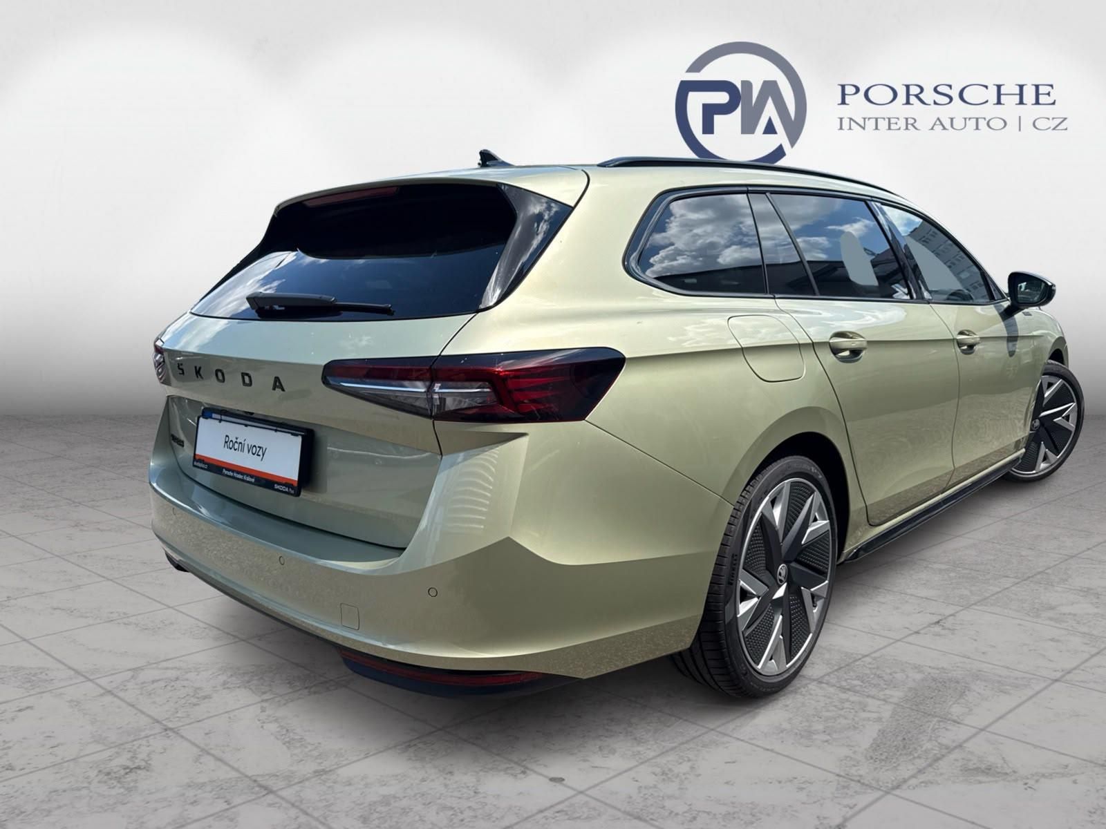 Škoda Superb, Sportline 2.0 TDI 110kw DSG Co - fotka 2