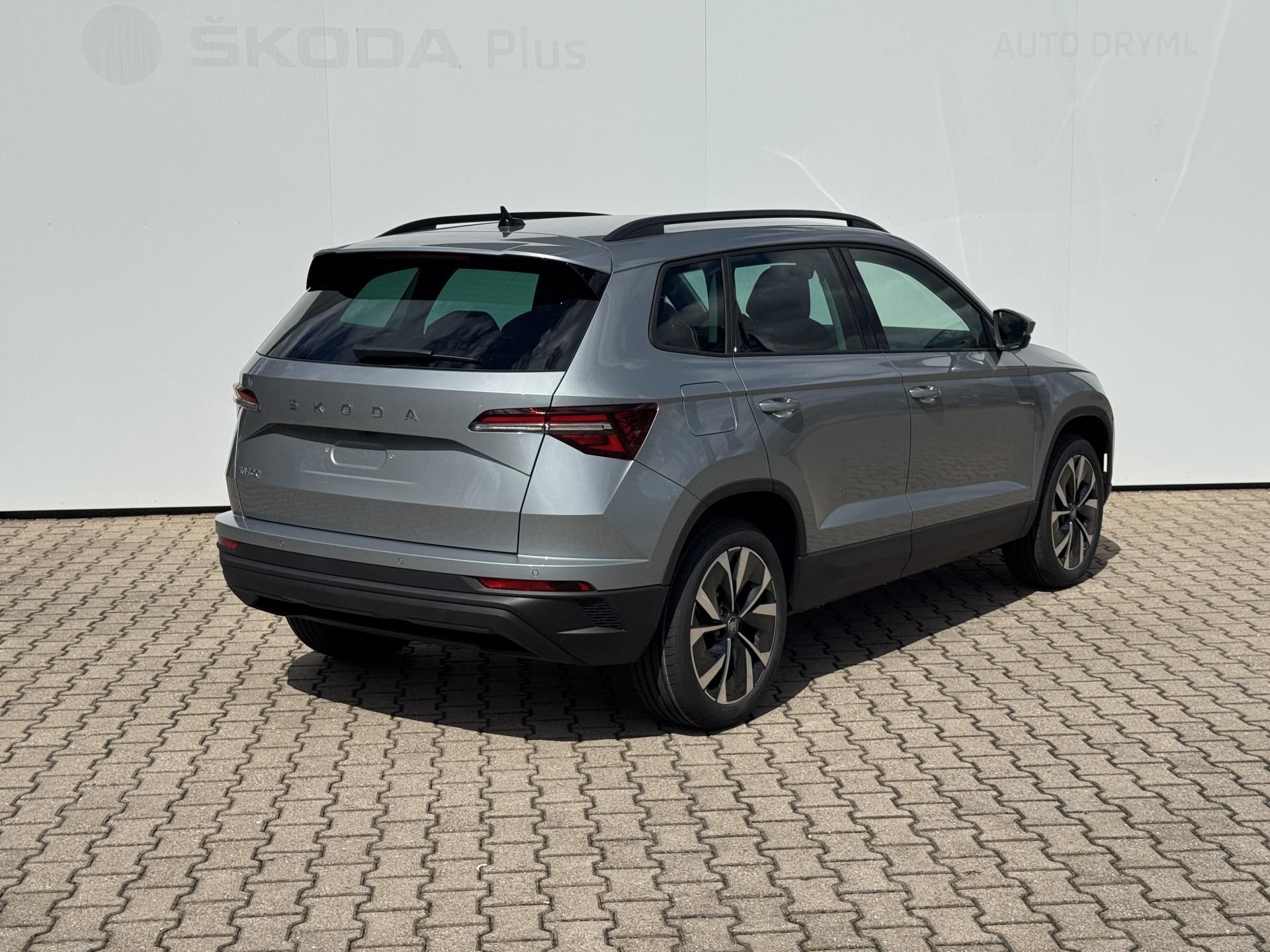 Škoda Karoq, Dynamic 1,5 TSI 110 kW DSG - fotka 2