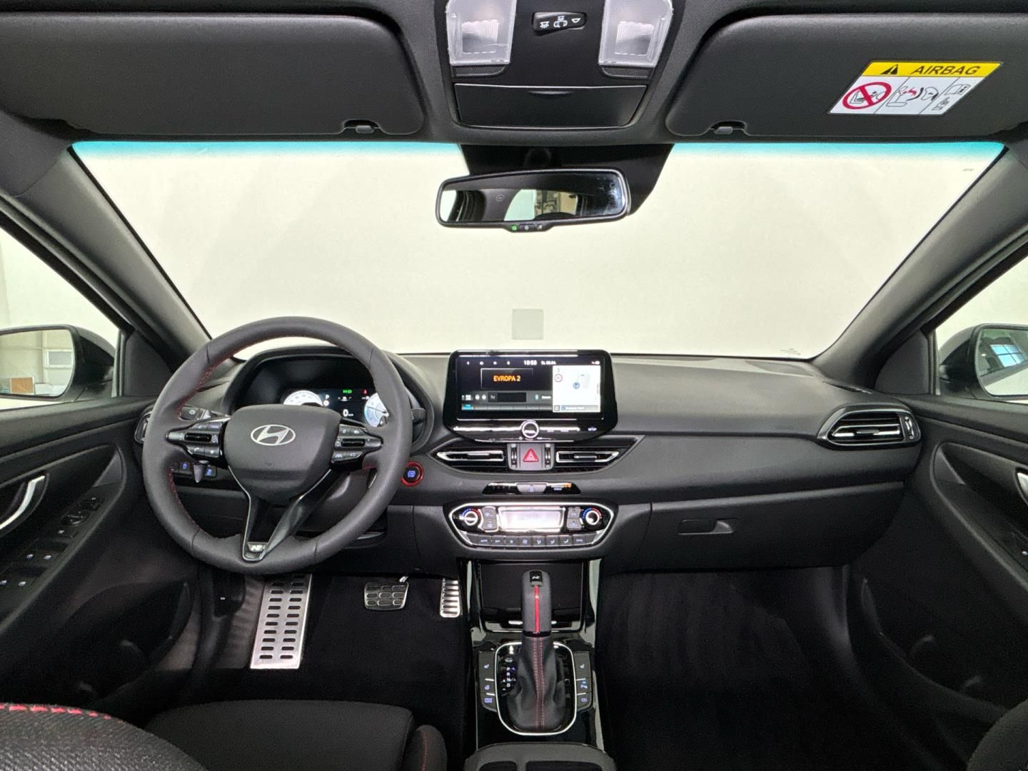 Hyundai i30, 1.6 T-GDI / 110 kW GO Czech N - fotka 5